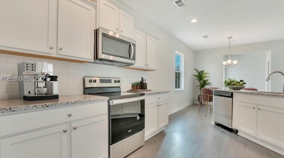 175 Standing Oaks Drive