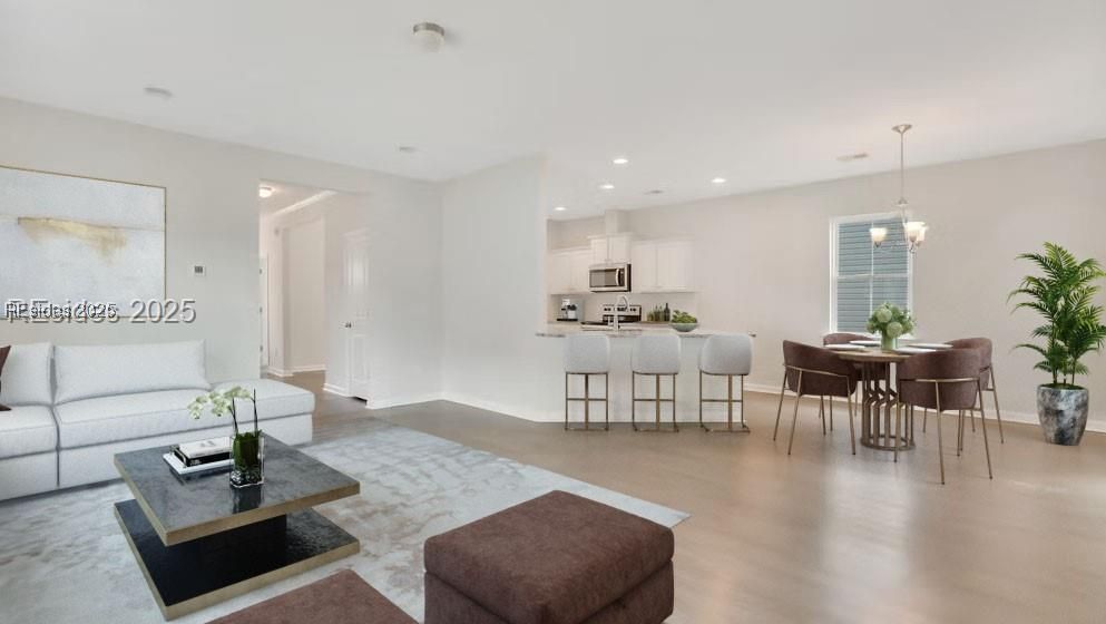 175 Standing Oaks Drive