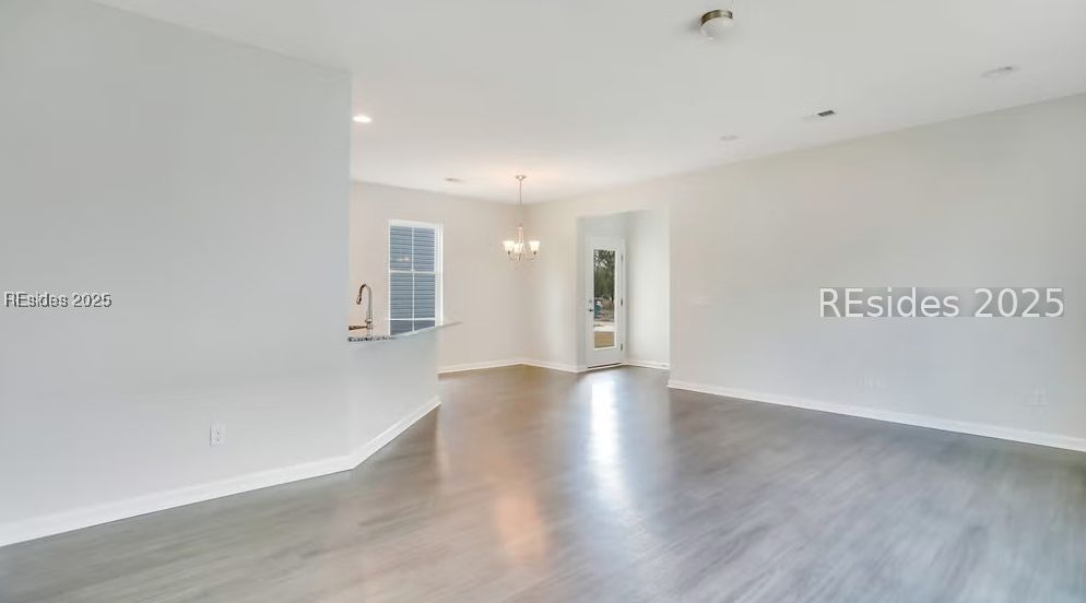 175 Standing Oaks Drive