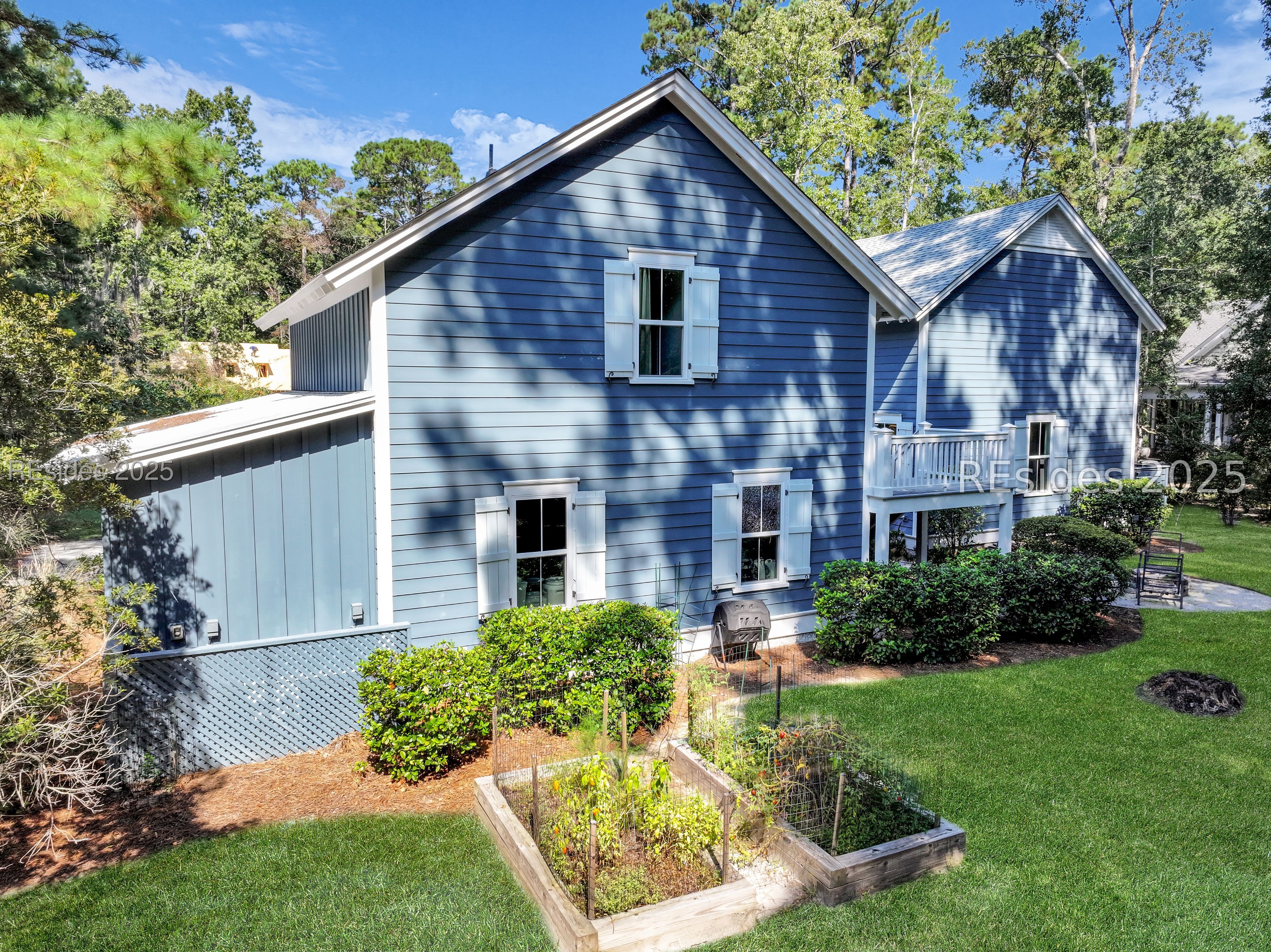 2 Oldfield Village Road