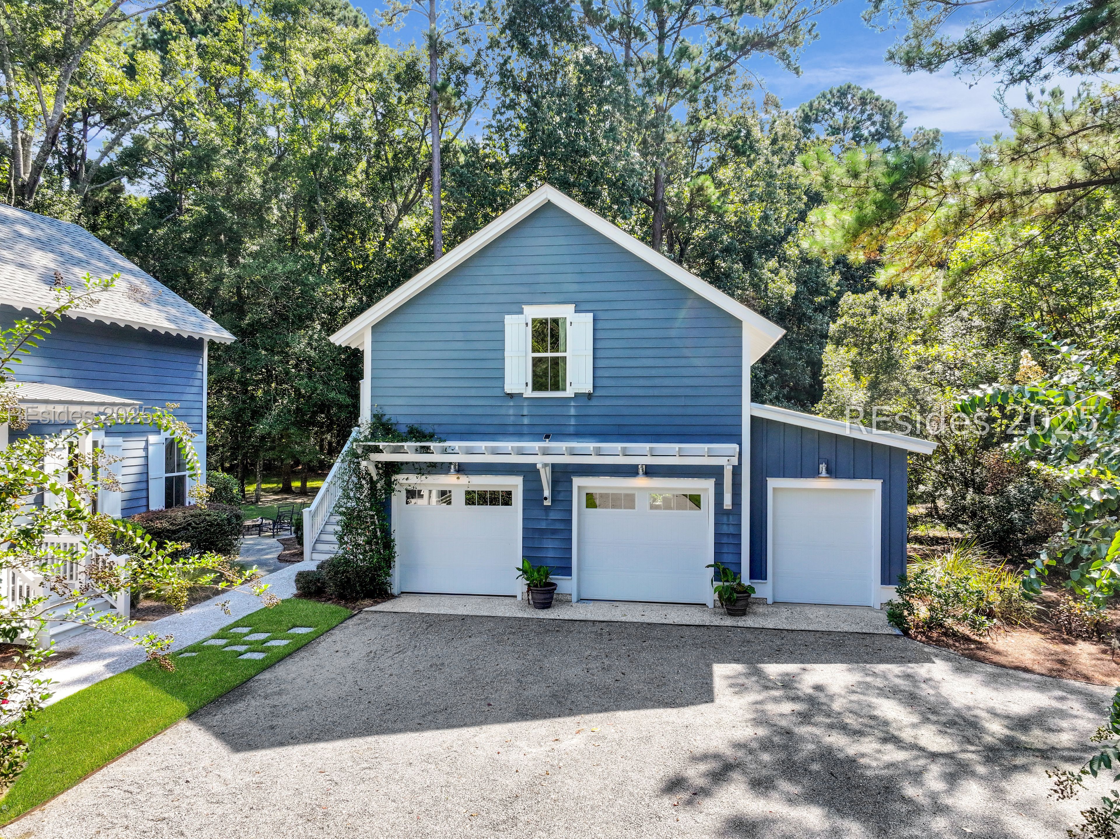 2 Oldfield Village Road