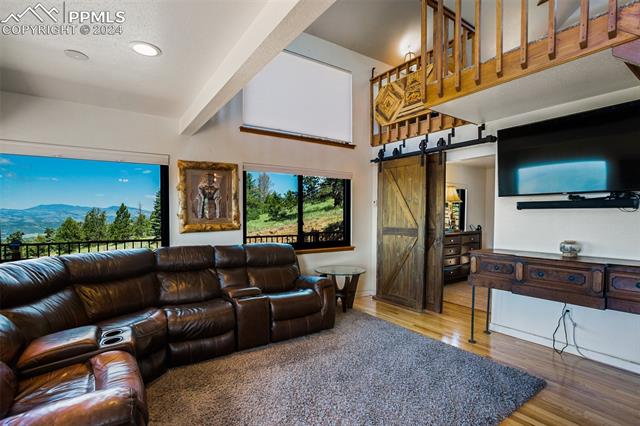 726 Moffat Drive