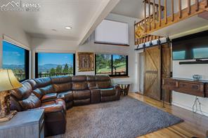 726 Moffat Drive