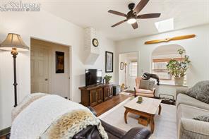 305 N 4th Street