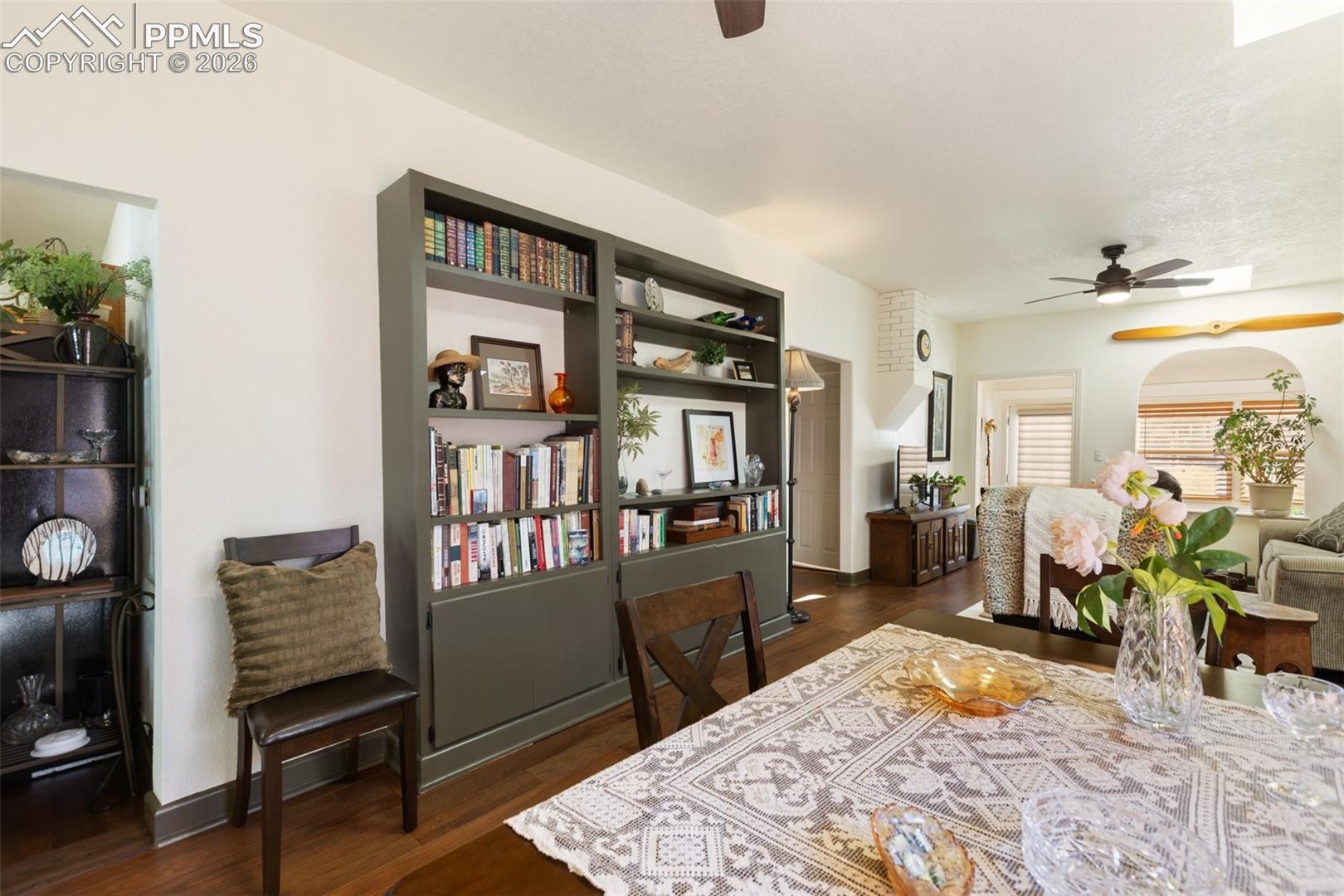 305 N 4th Street