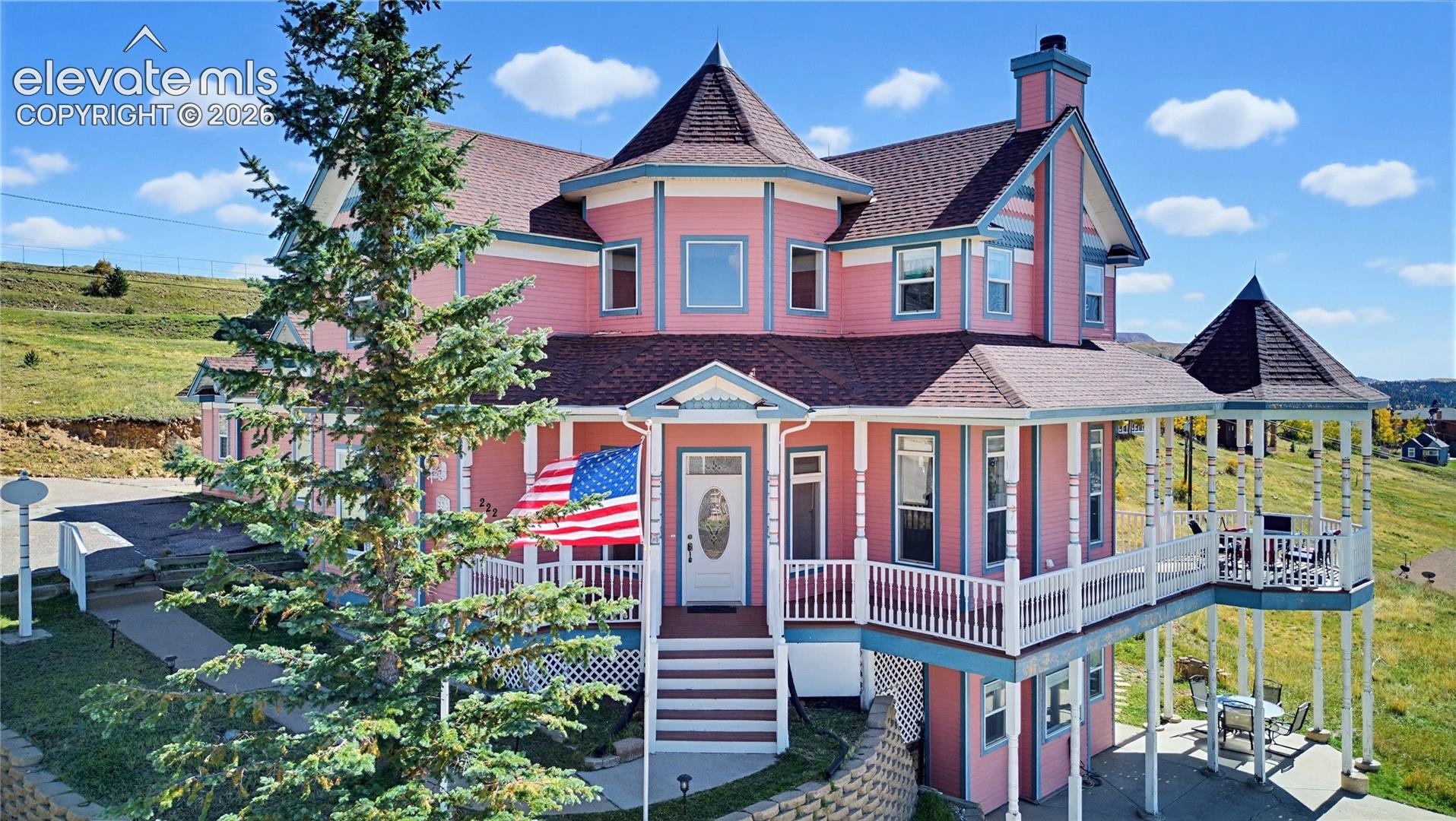 222 E Placer Street
