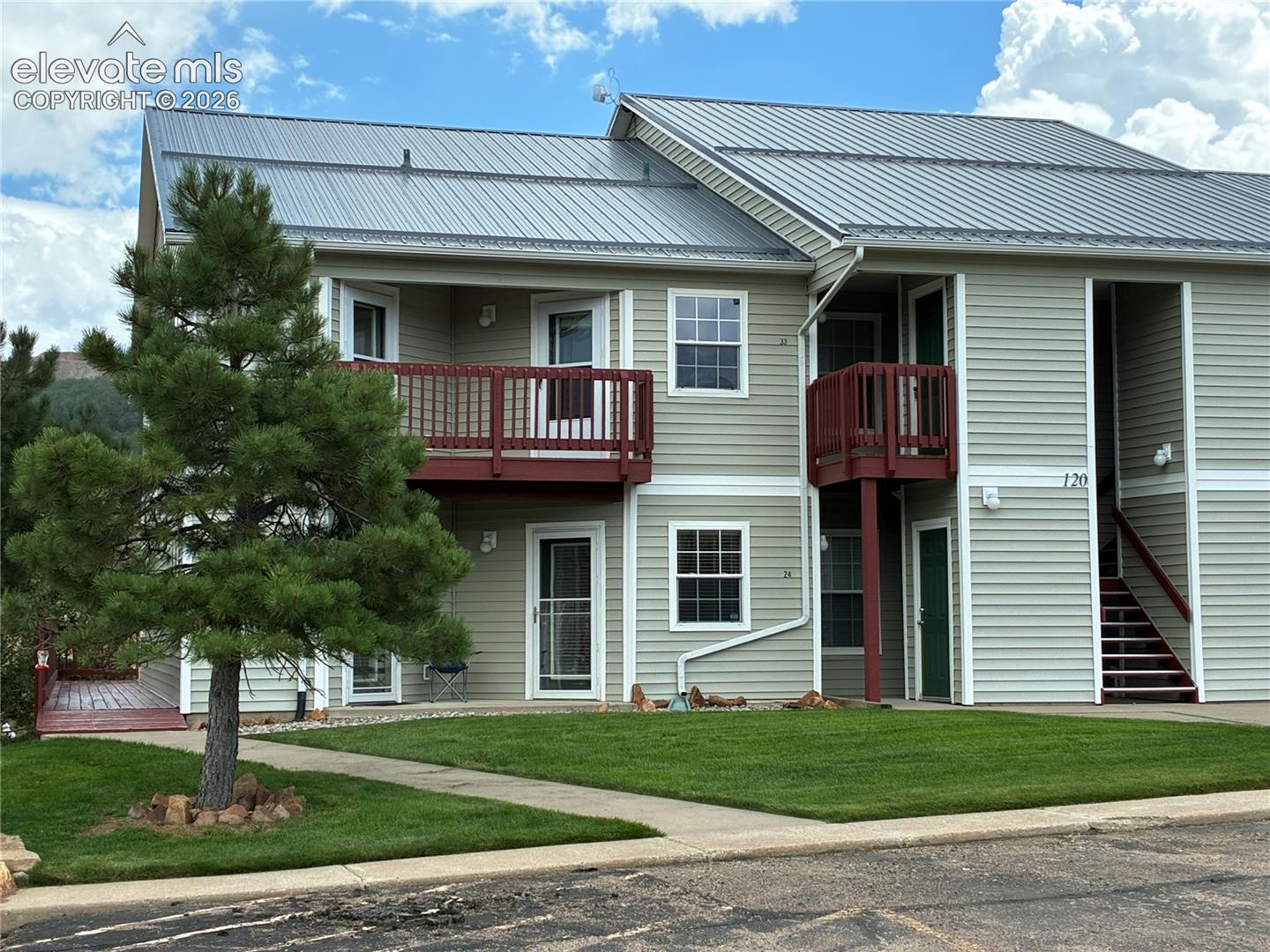 120 Whalen Avenue Unit: 33
