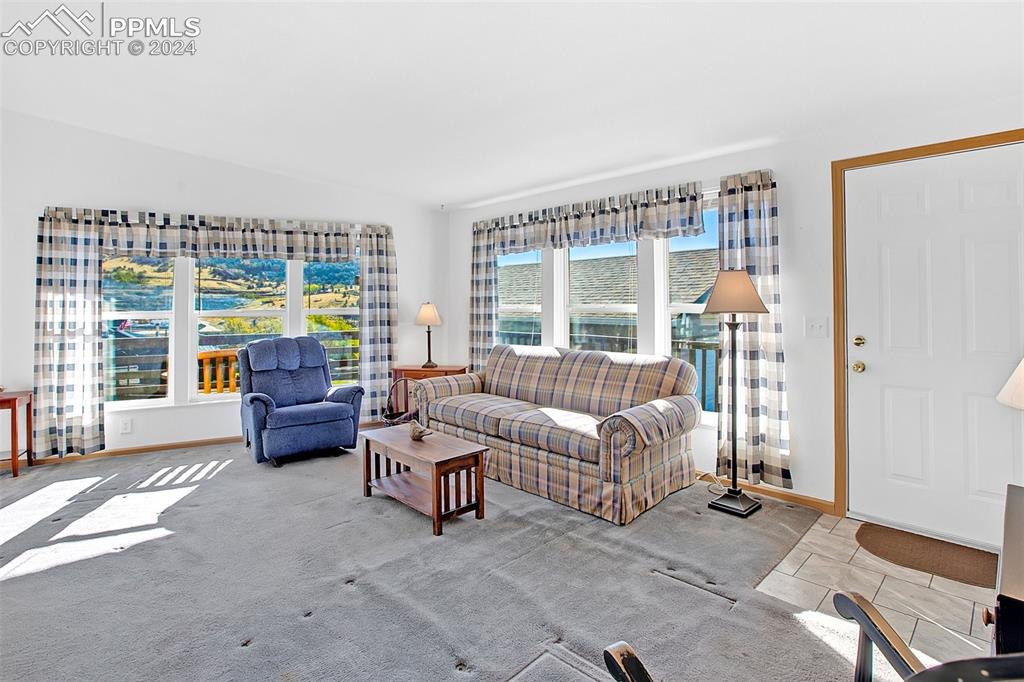 404 S A Street