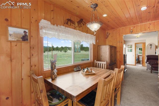 949 Doe Valley Road
