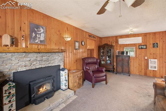 949 Doe Valley Road