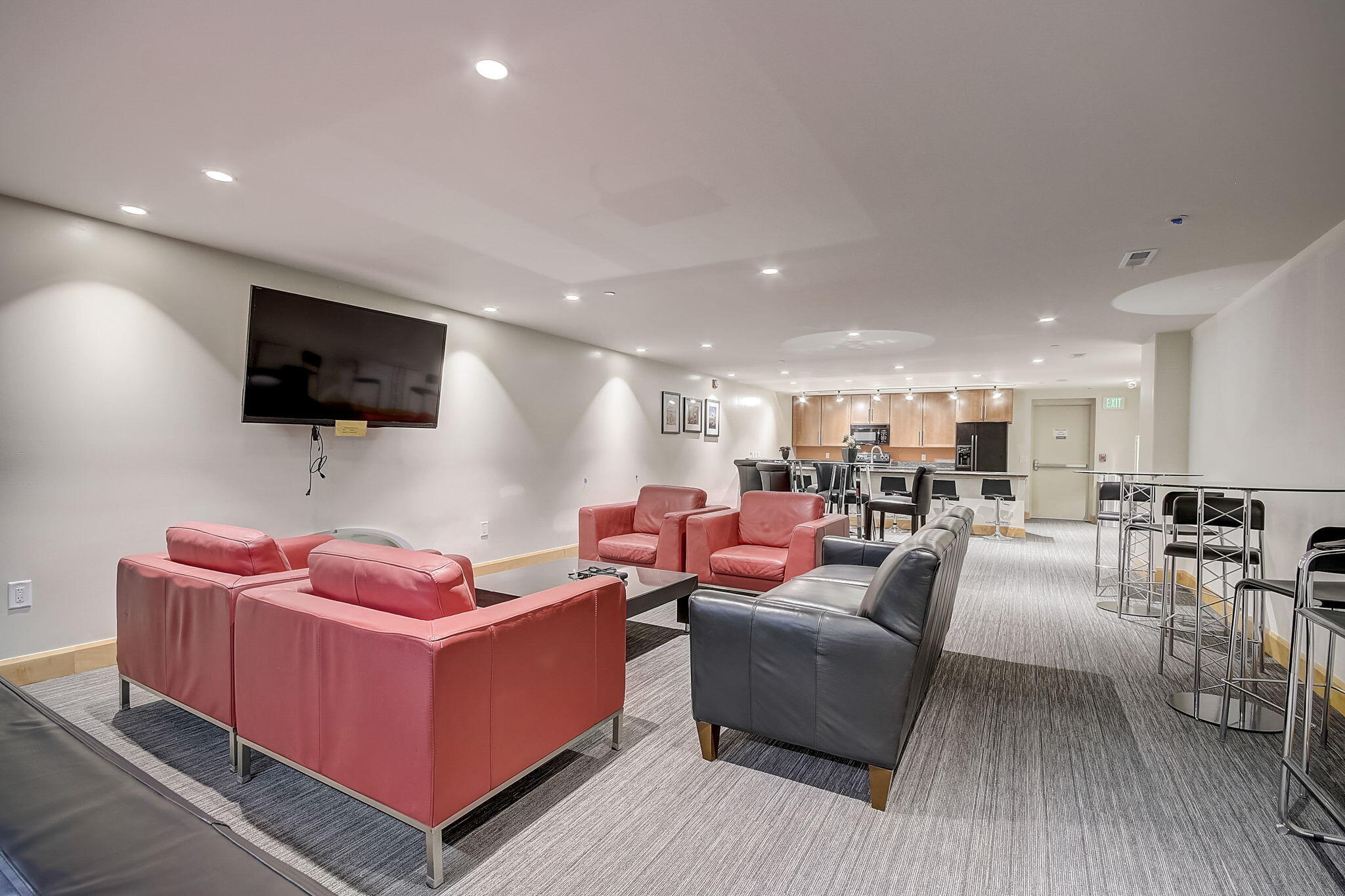 1550 E Royall Pl 802