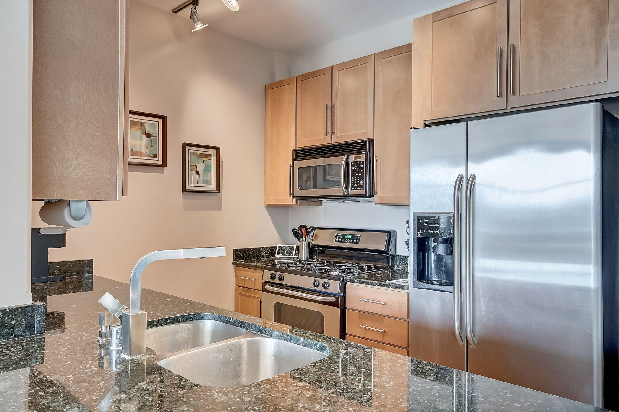 1550 E Royall Pl 802