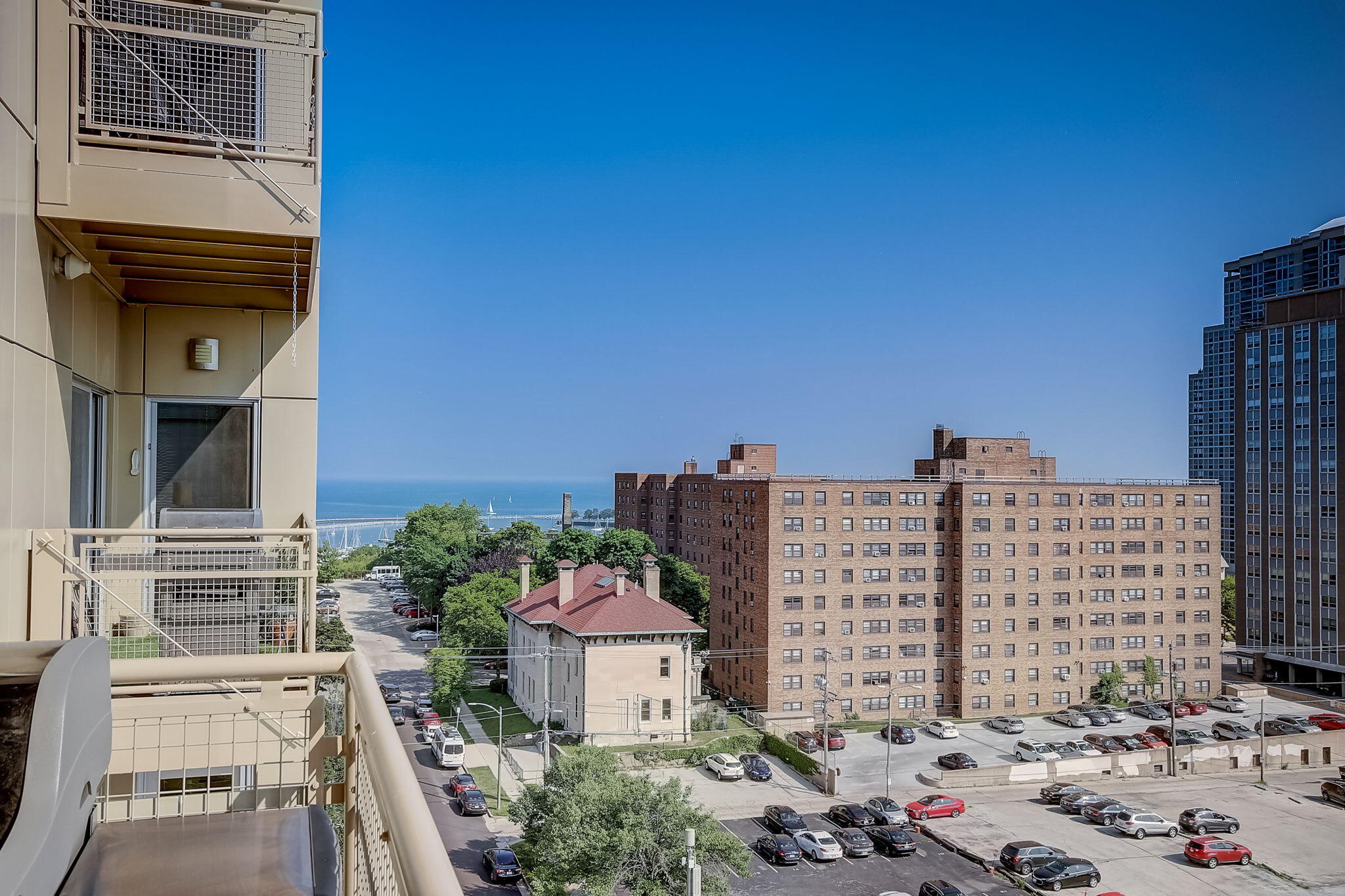 1550 E Royall Pl 802