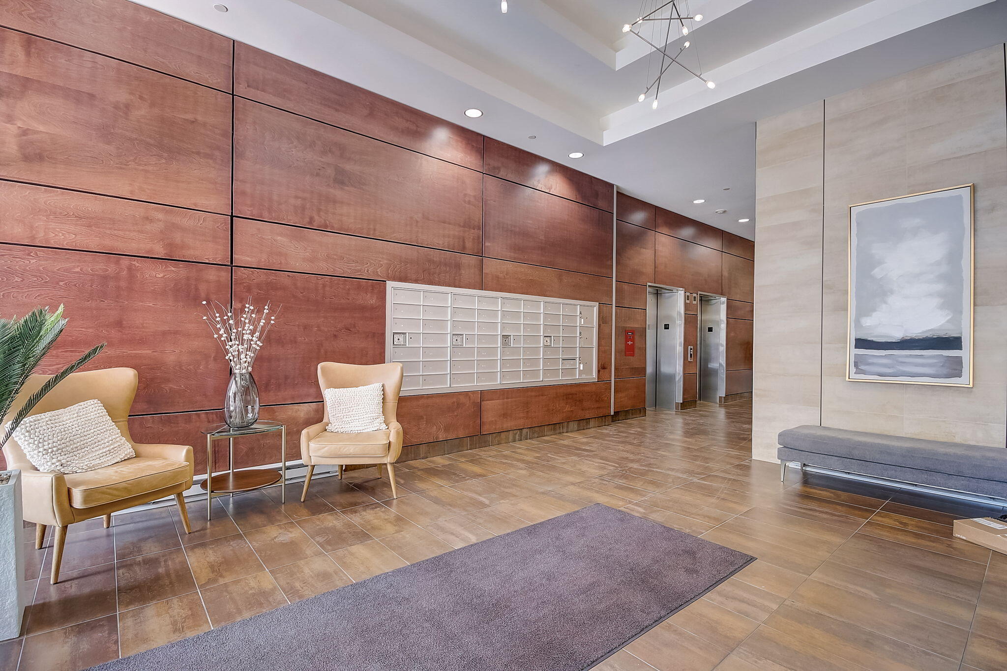 1550 E Royall Pl 802