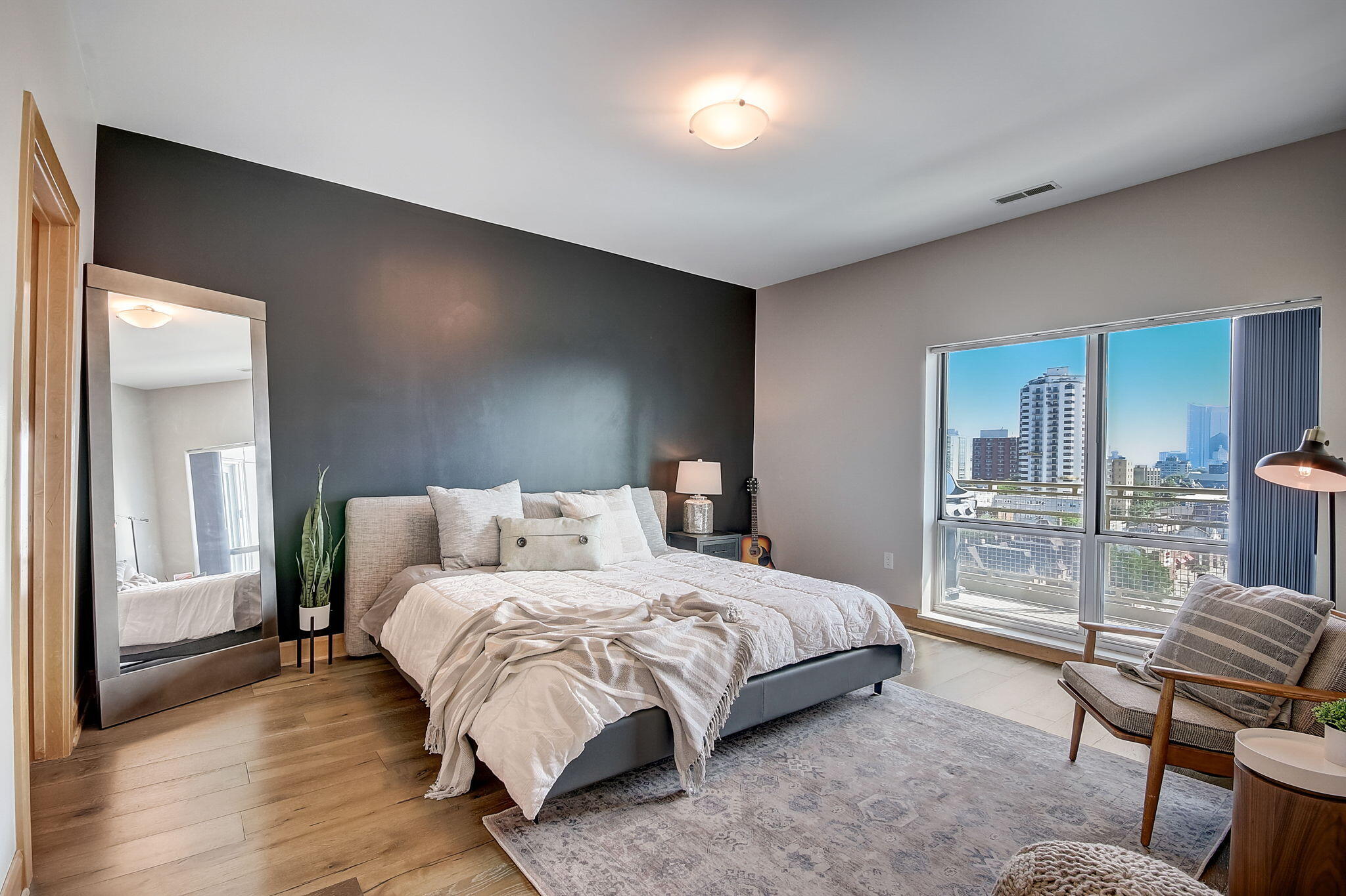 1550 E Royall Pl 802