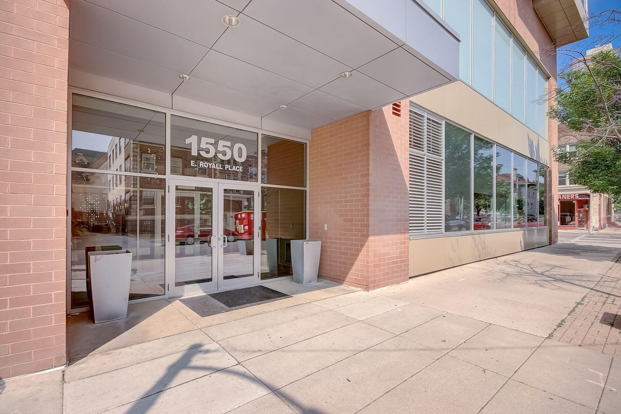 1550 E Royall Pl 802