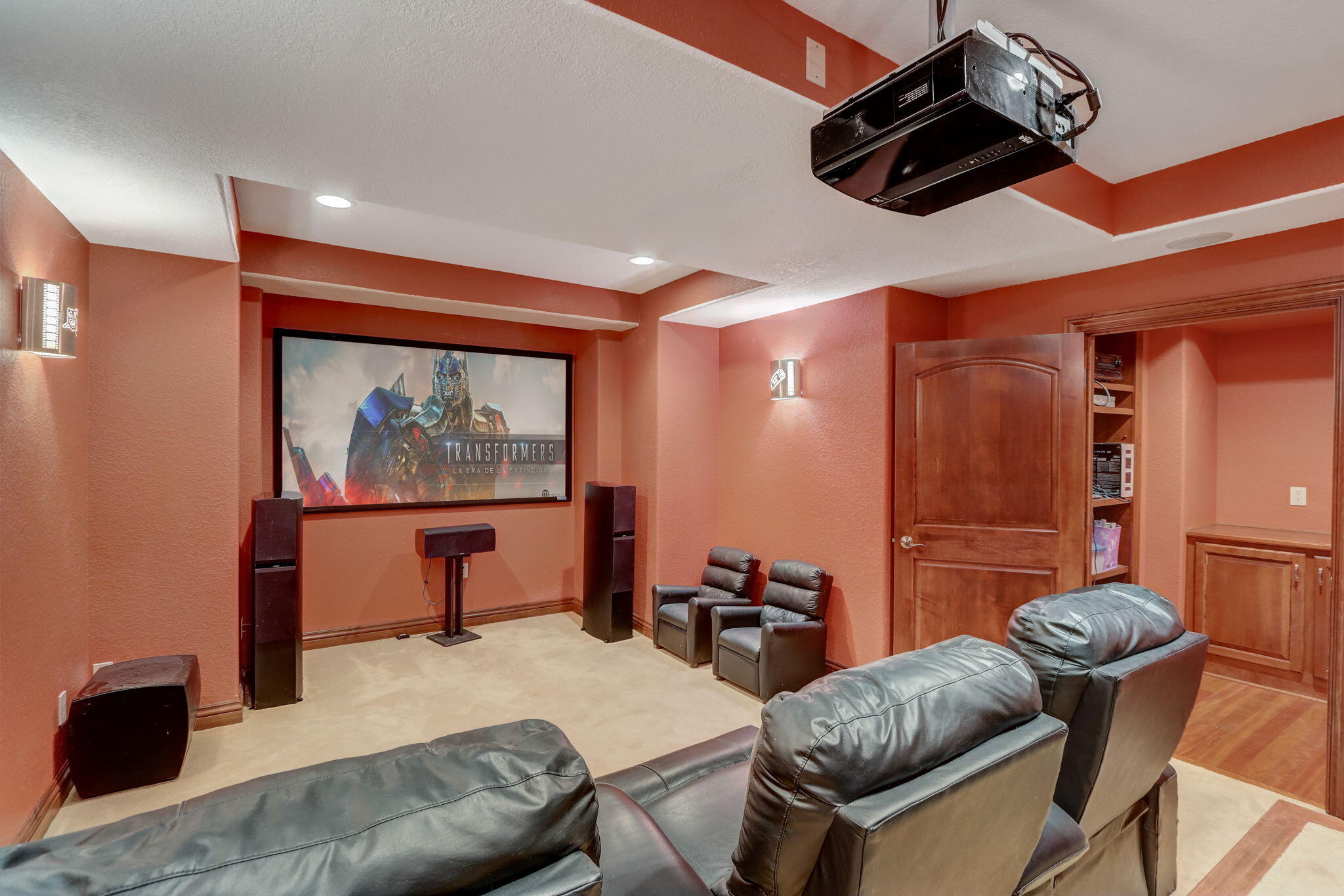 W217N5457 Taylors Woods Dr