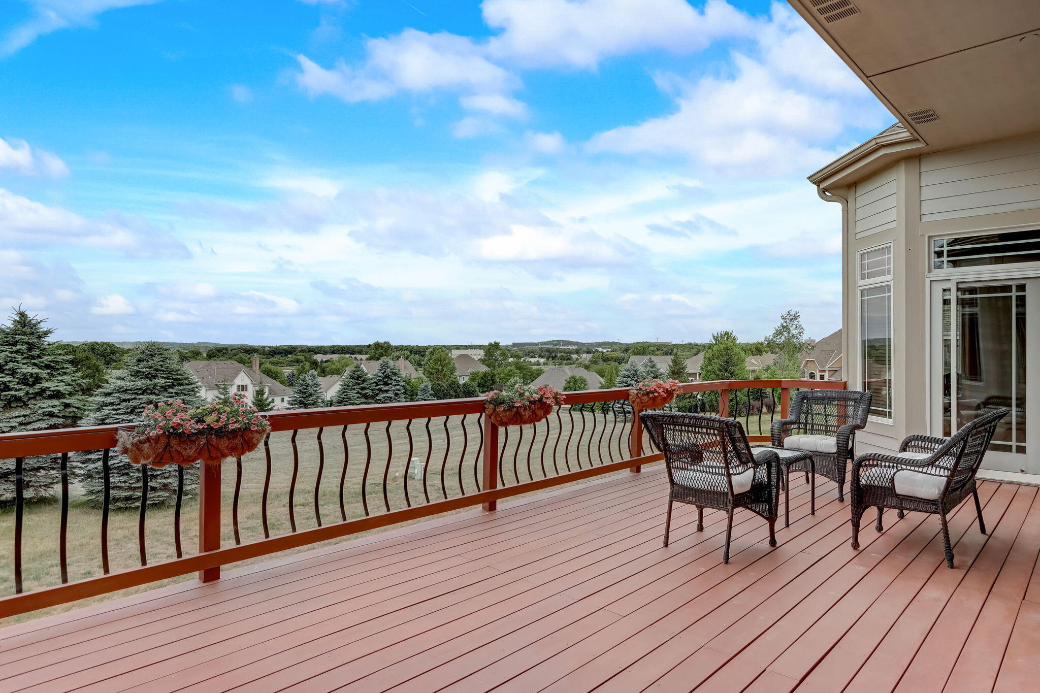 W217N5457 Taylors Woods Dr