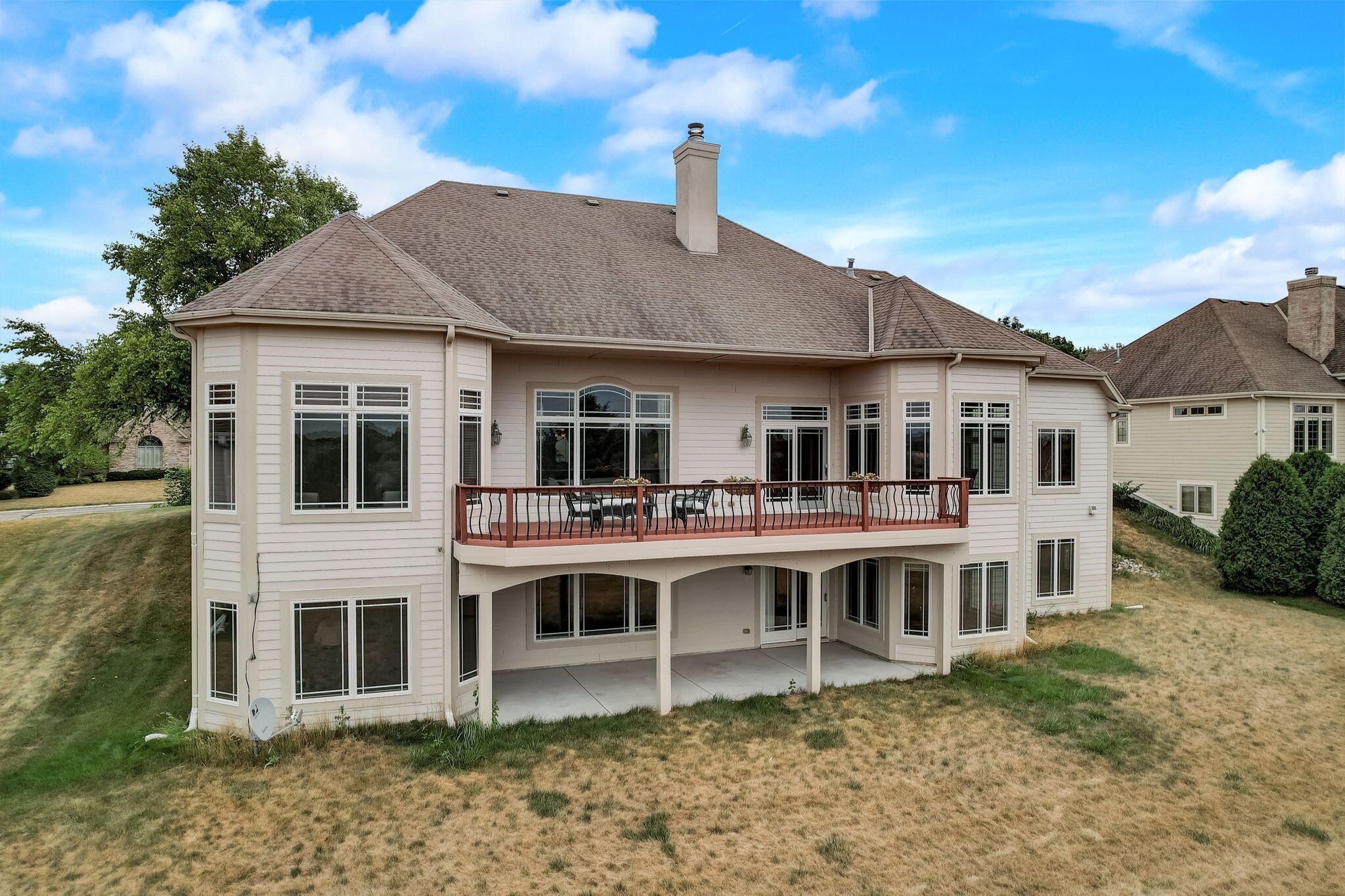 W217N5457 Taylors Woods Dr