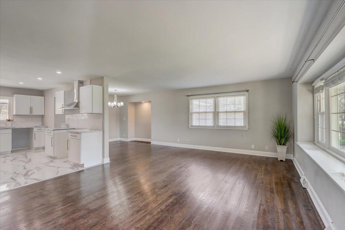 6620 N Range Line Rd