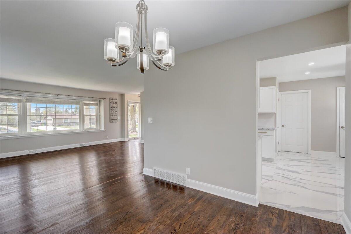 6620 N Range Line Rd