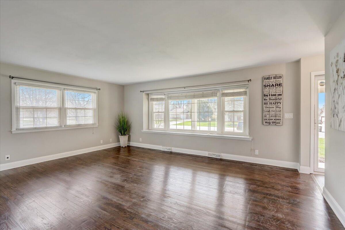 6620 N Range Line Rd