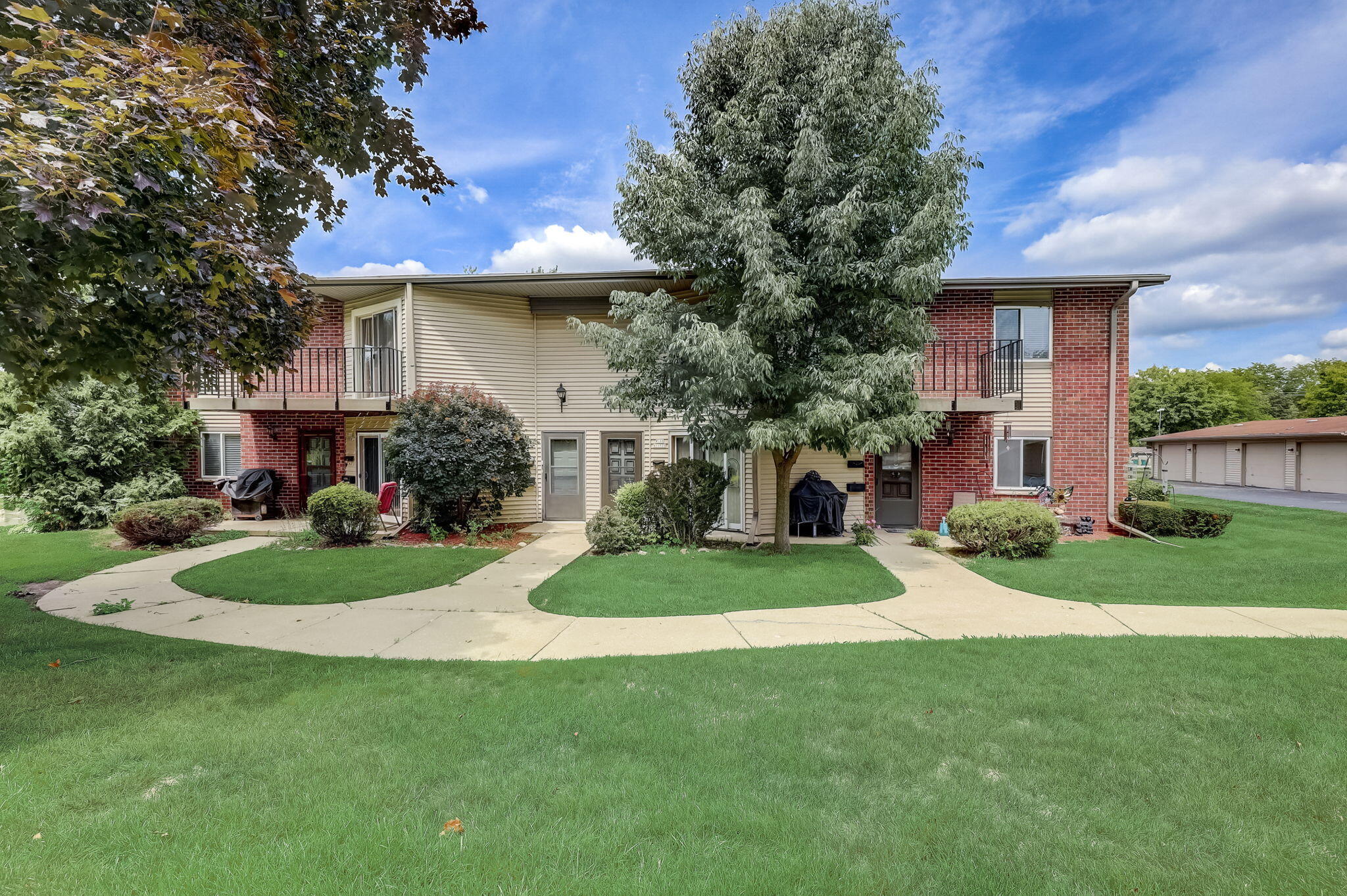 W168N11539 El Camino Dr