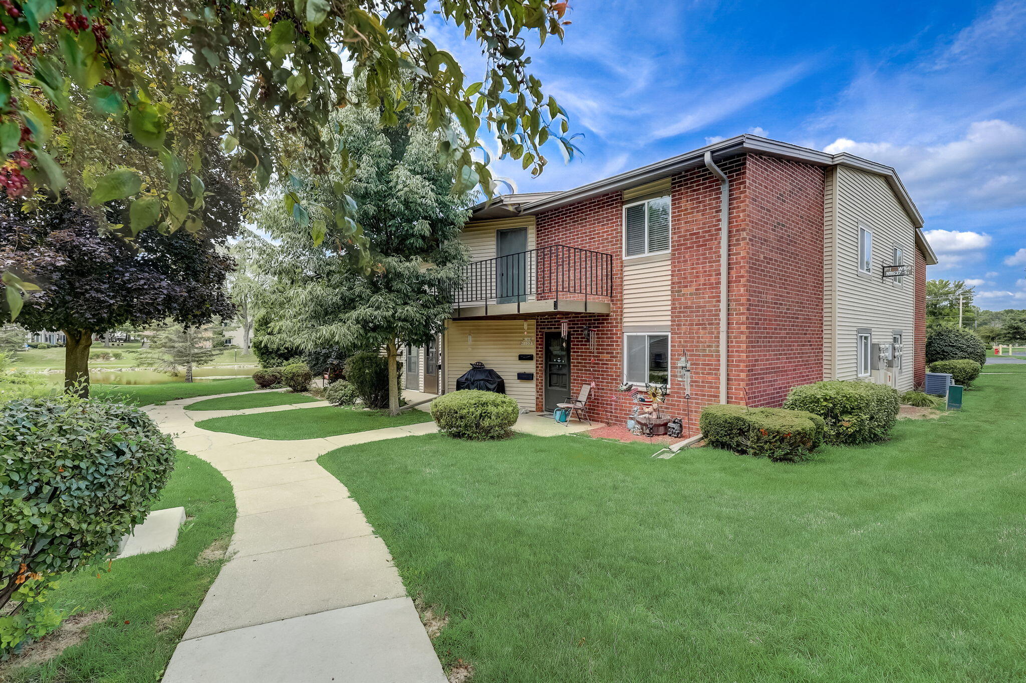 W168N11539 El Camino Dr