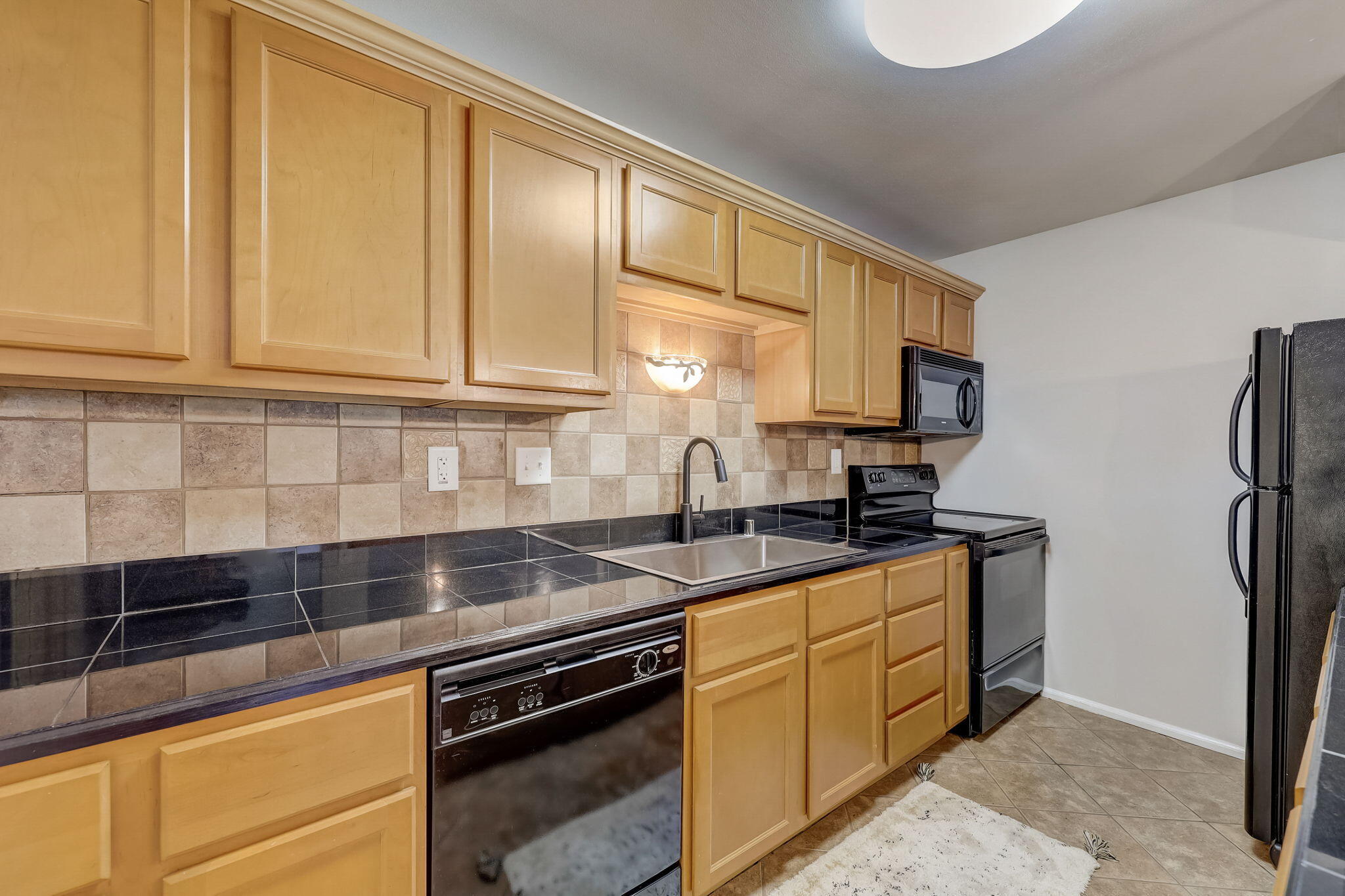 W168N11539 El Camino Dr