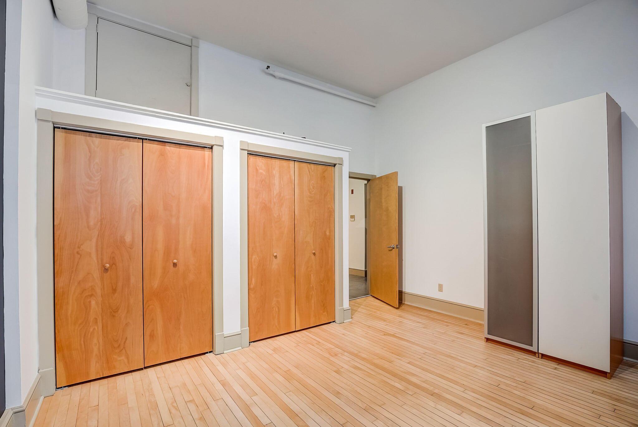 715 N St 204