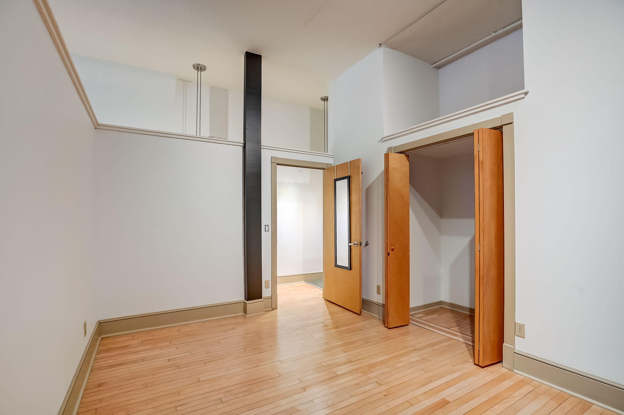 715 N St 204
