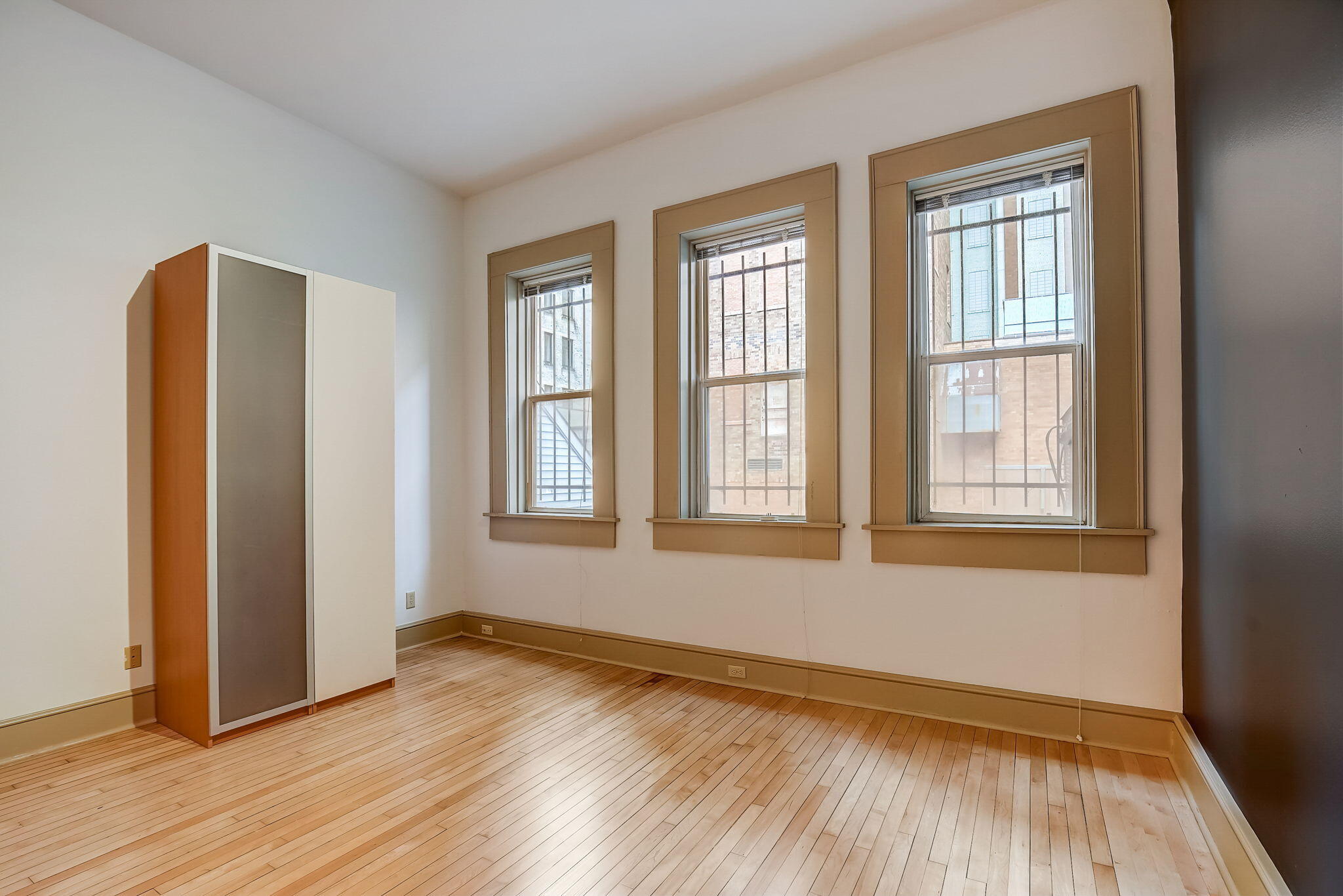 715 N St 204
