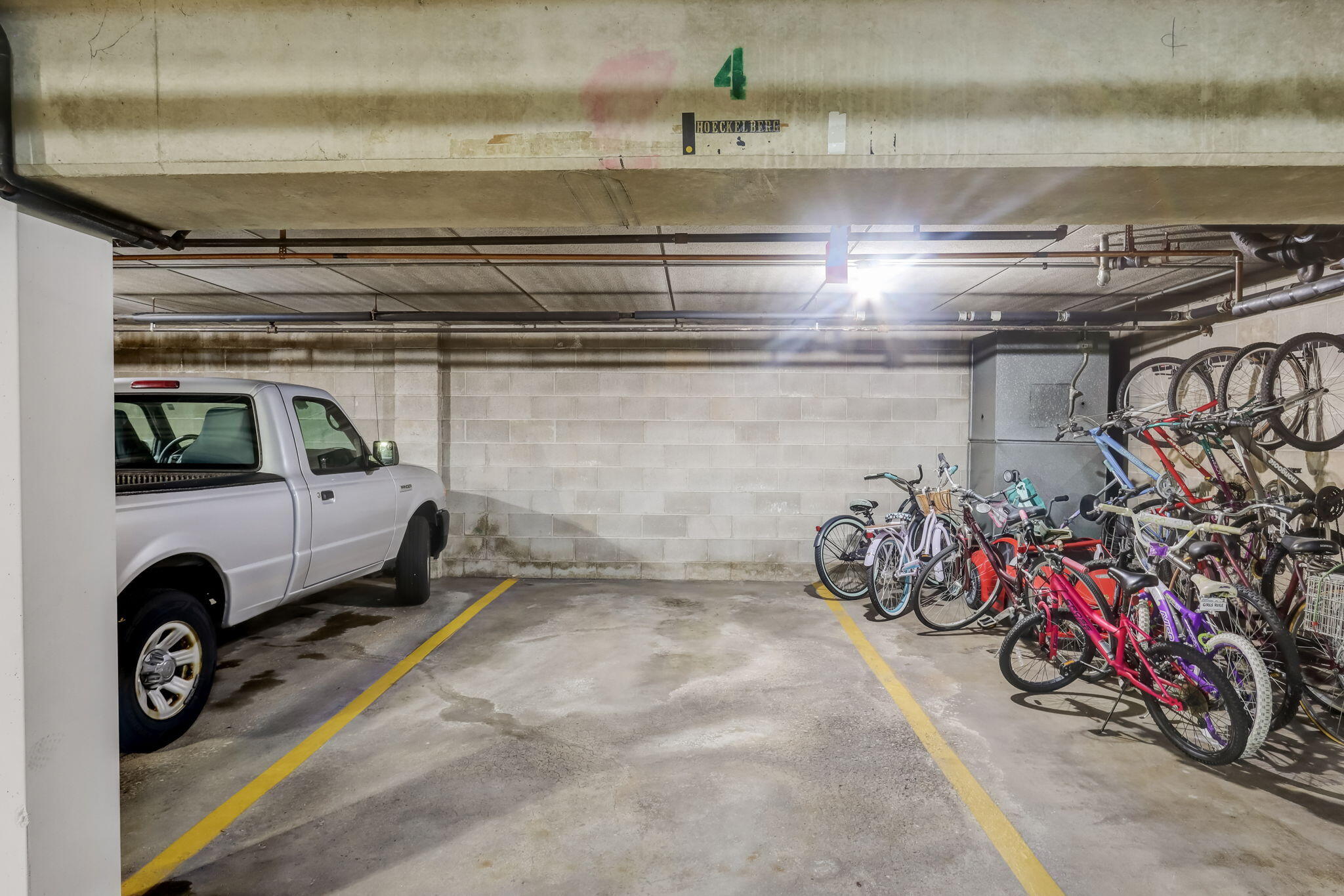 8117 W Manitoba St 4