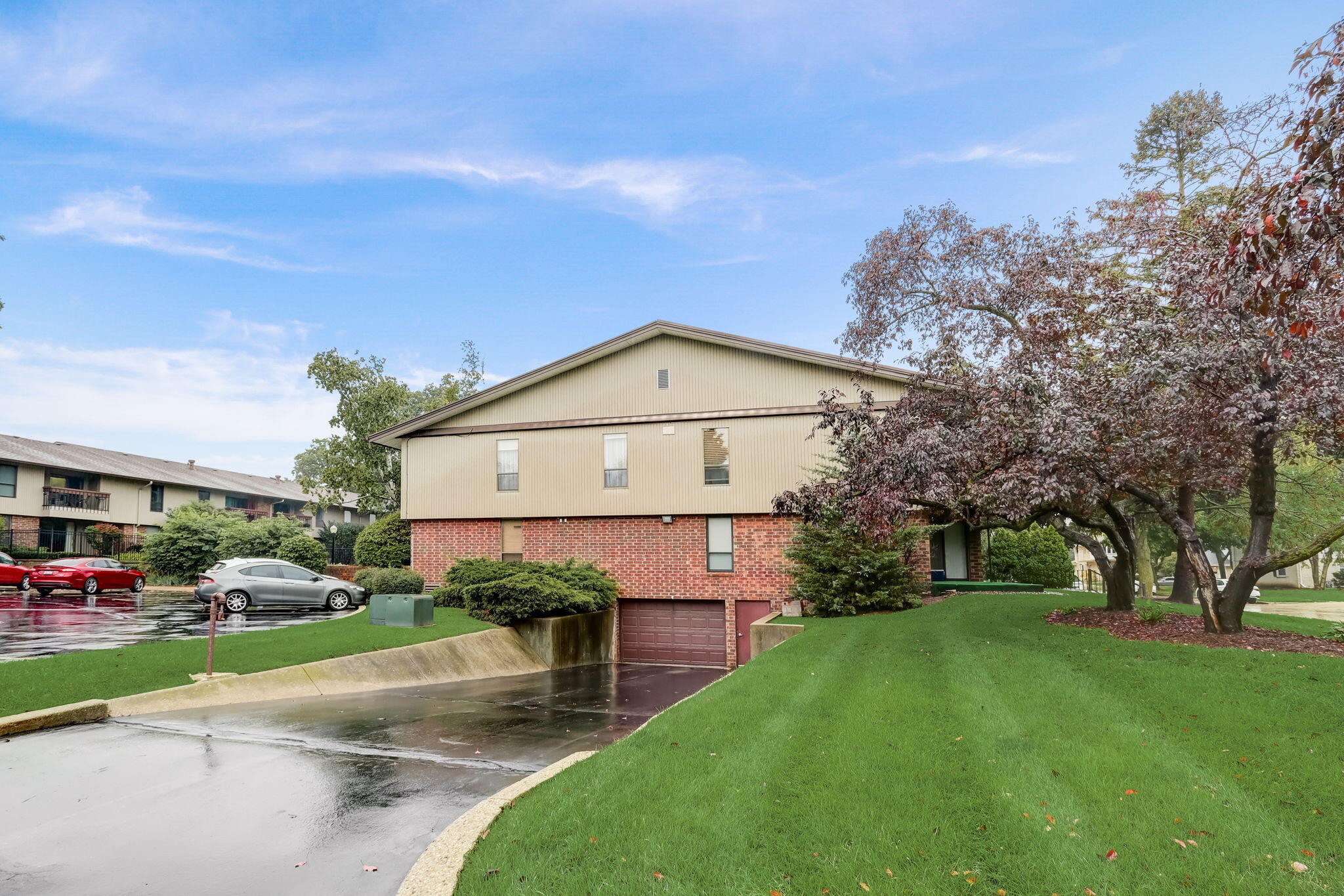 8117 W Manitoba St 4