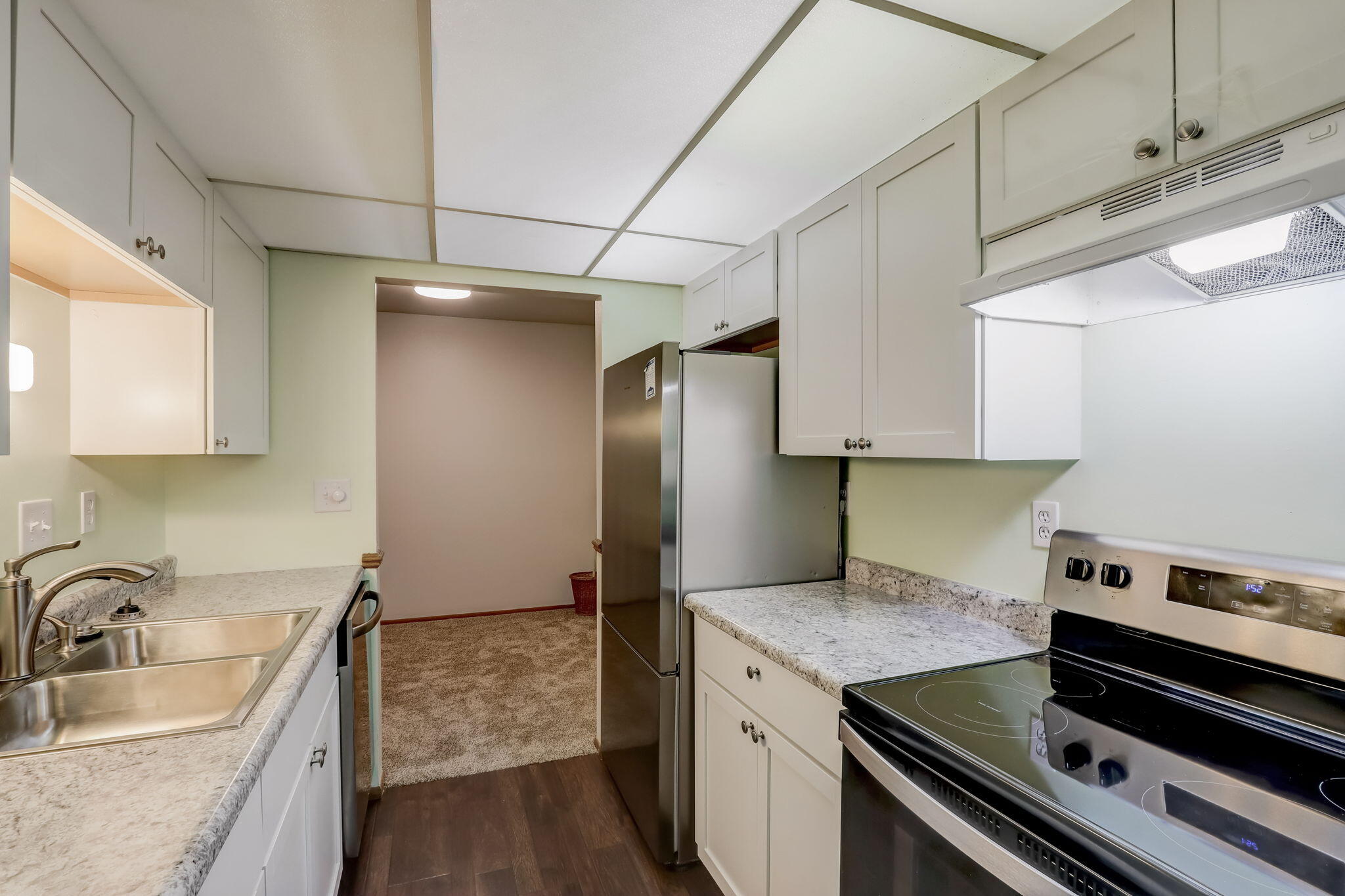 8117 W Manitoba St 4