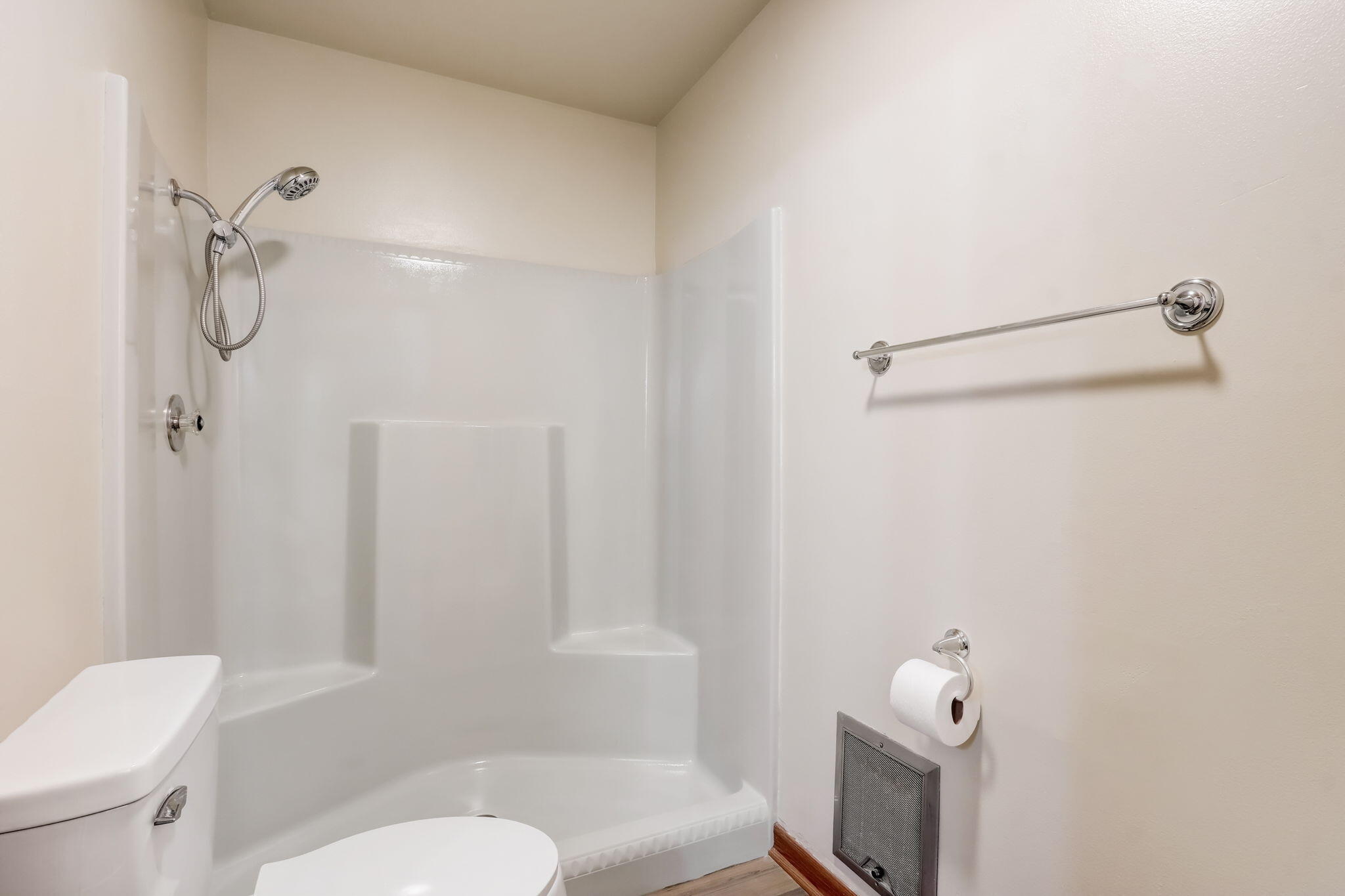 8117 W Manitoba St 4