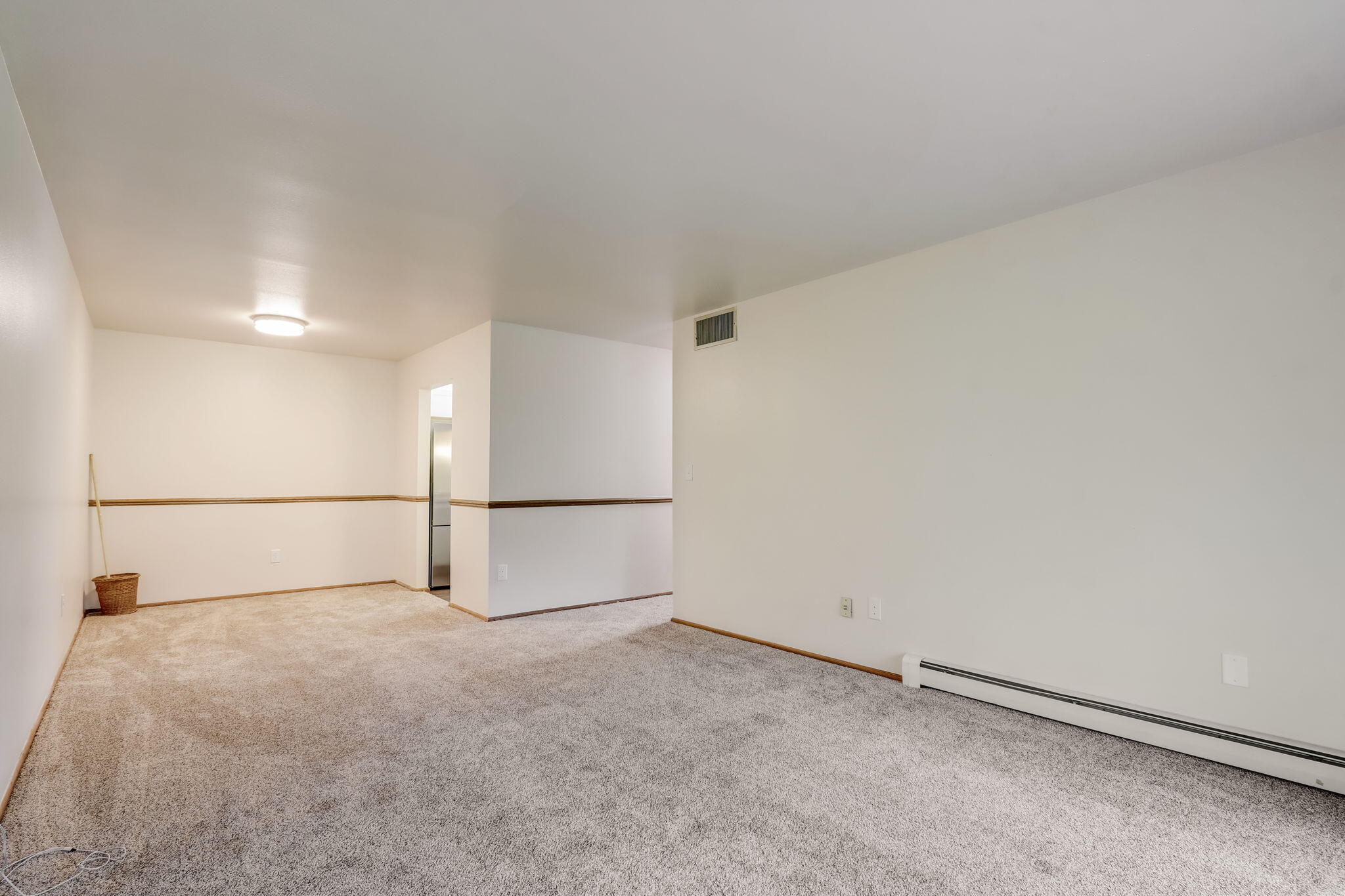 8117 W Manitoba St 4