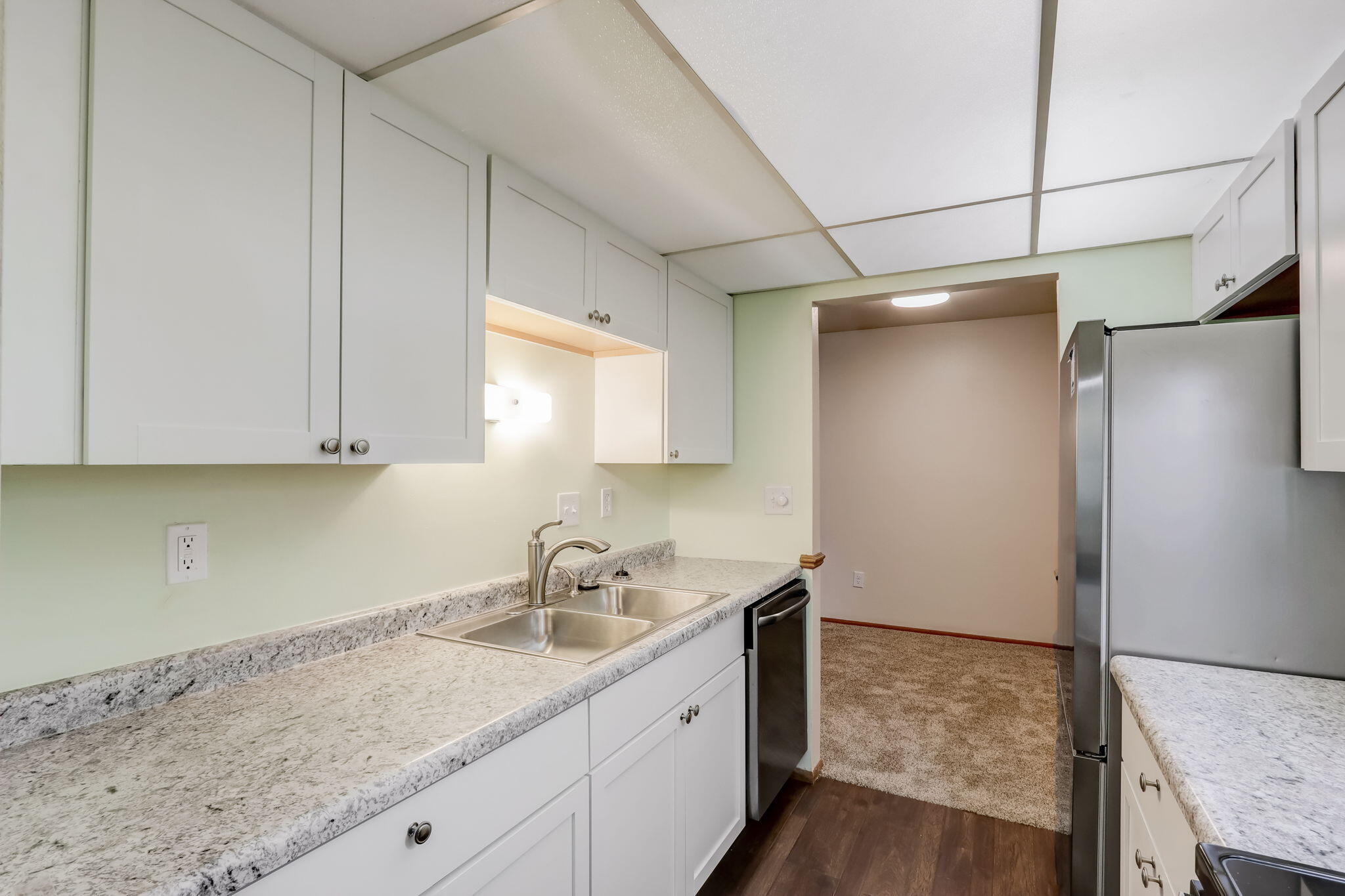 8117 W Manitoba St 4