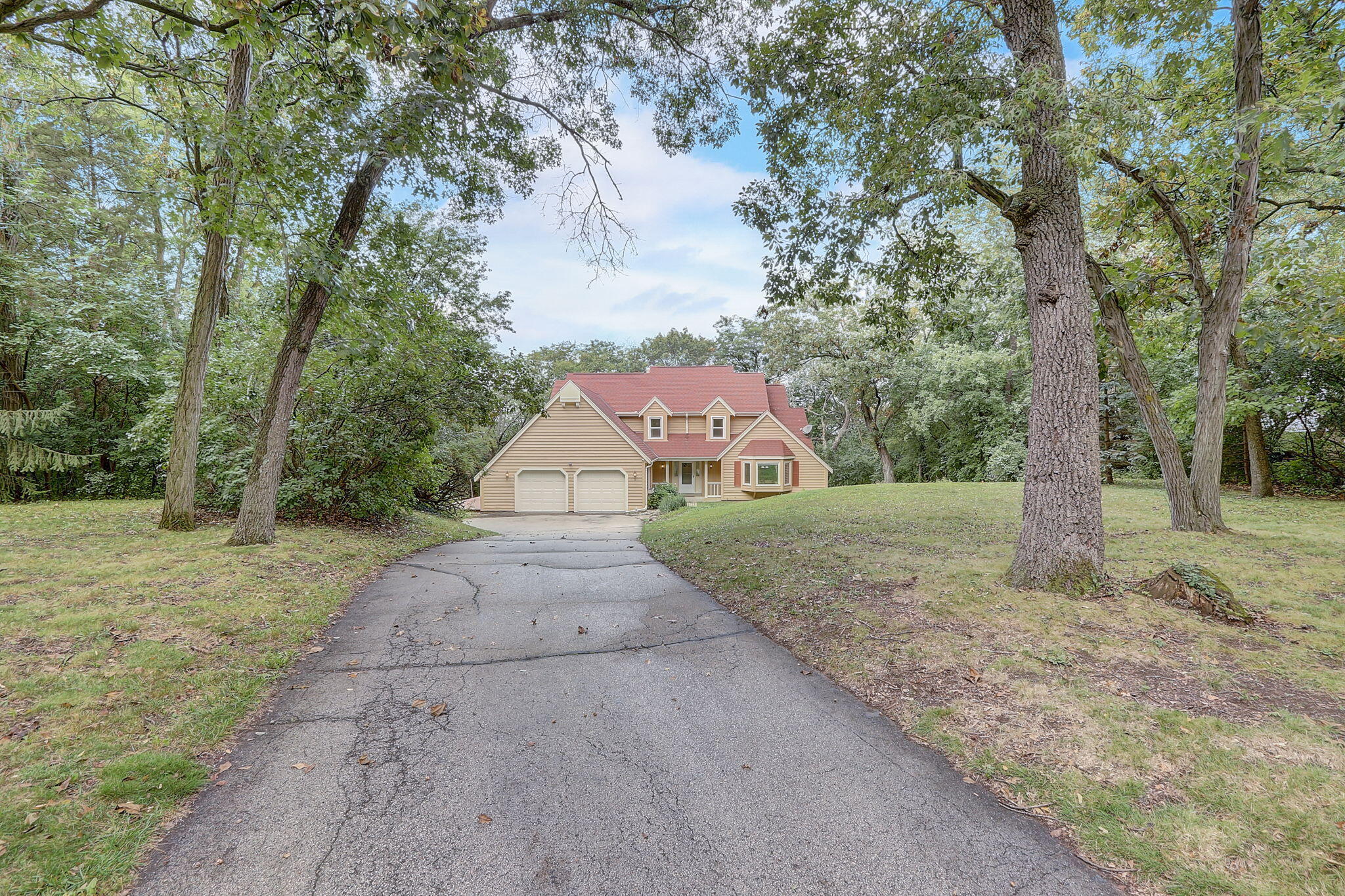 W335S9529 Red Brae Dr