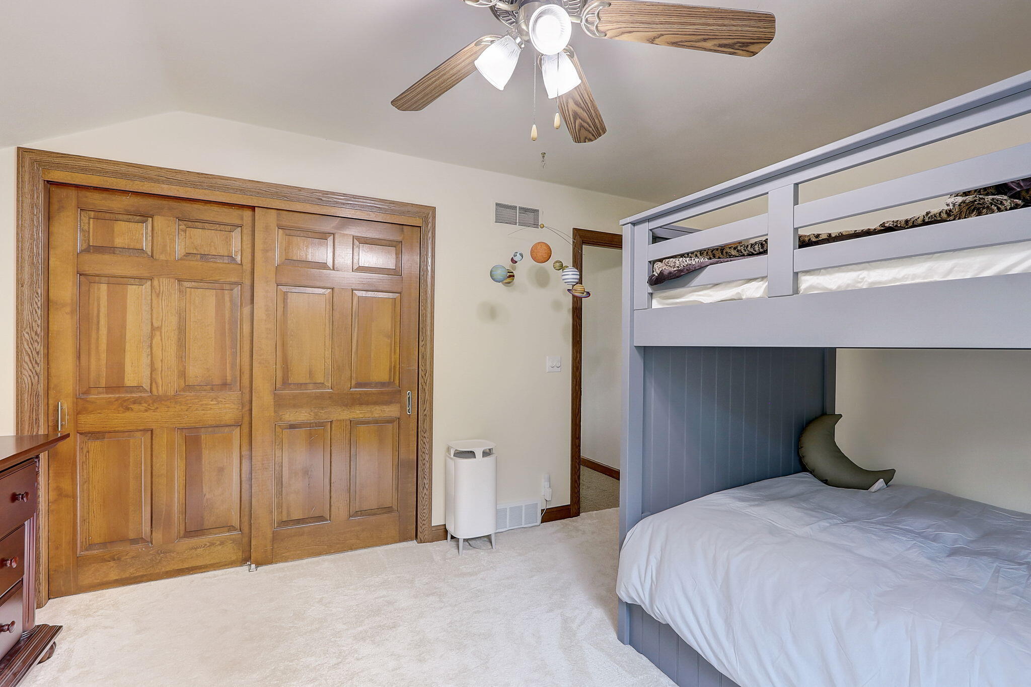 W335S9529 Red Brae Dr