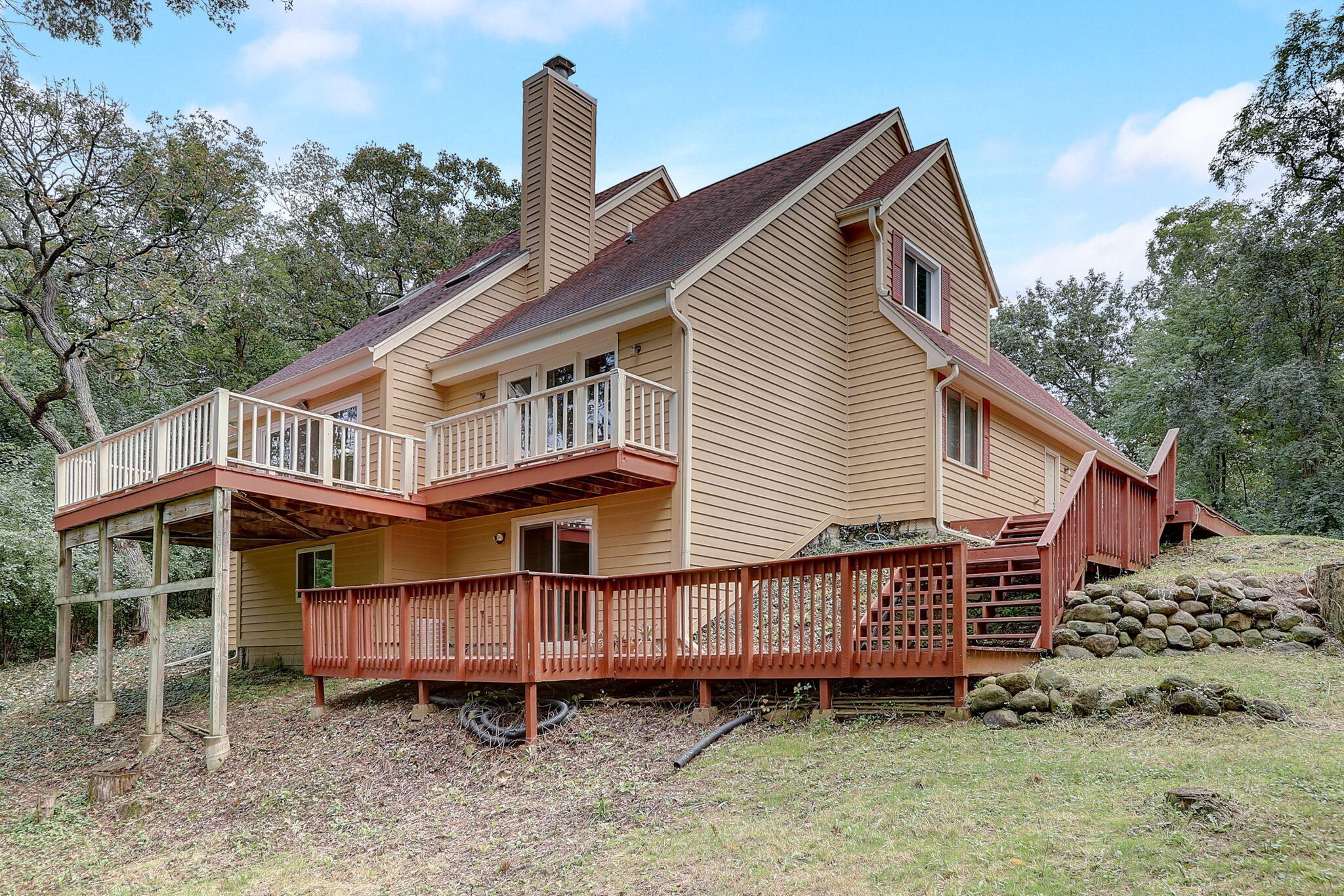 W335S9529 Red Brae Dr