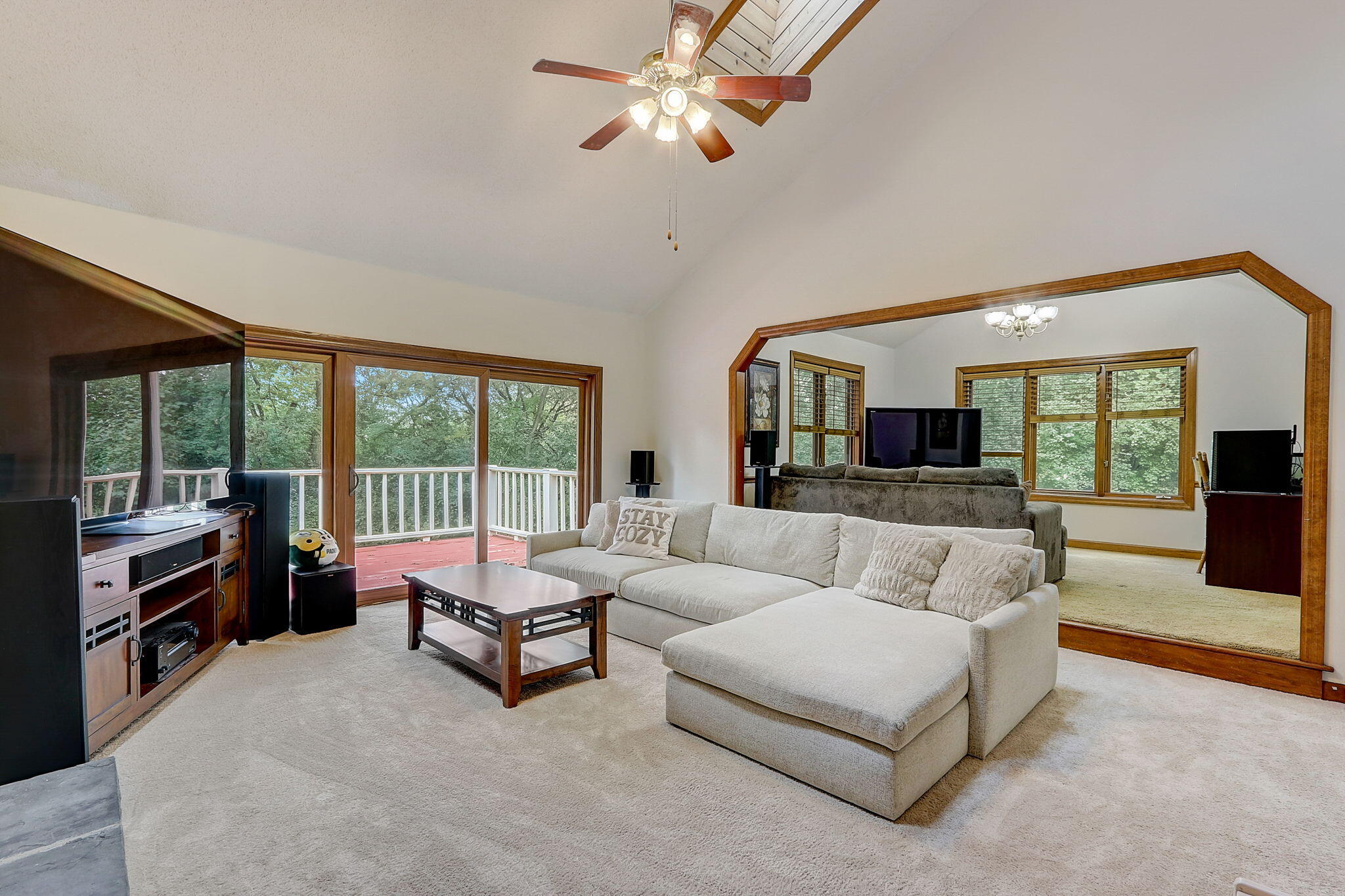 W335S9529 Red Brae Dr