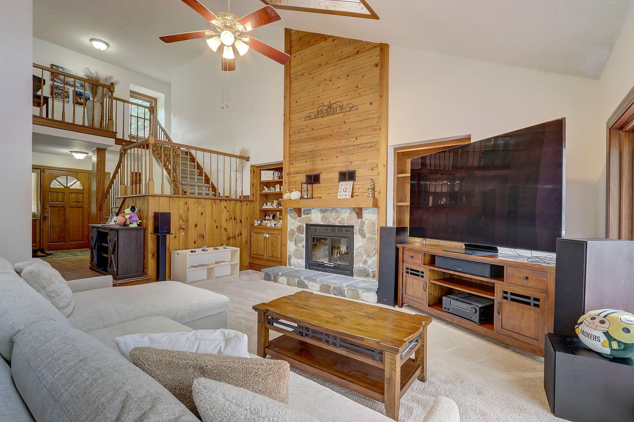 W335S9529 Red Brae Dr