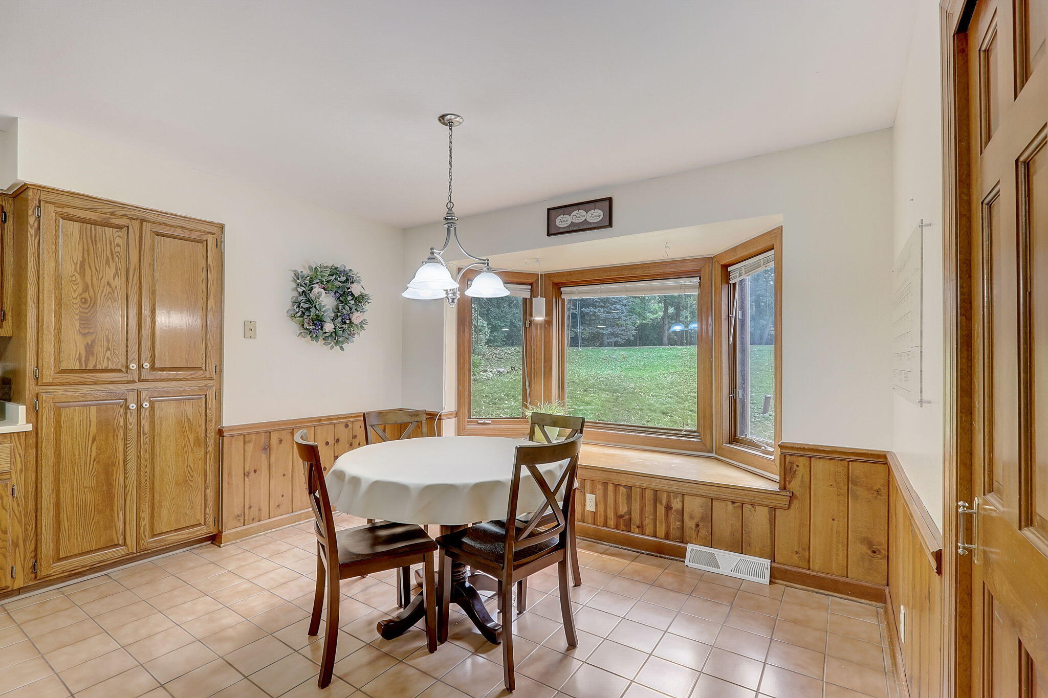 W335S9529 Red Brae Dr