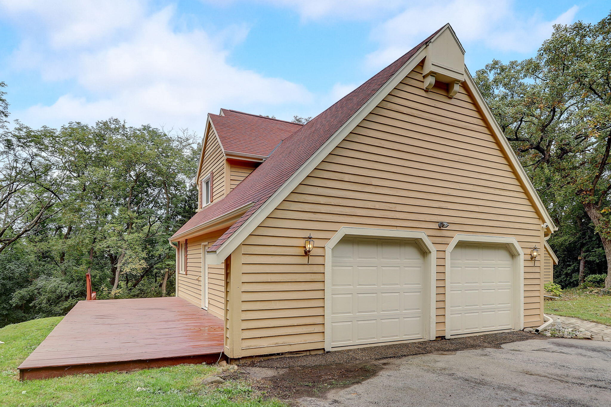 W335S9529 Red Brae Dr