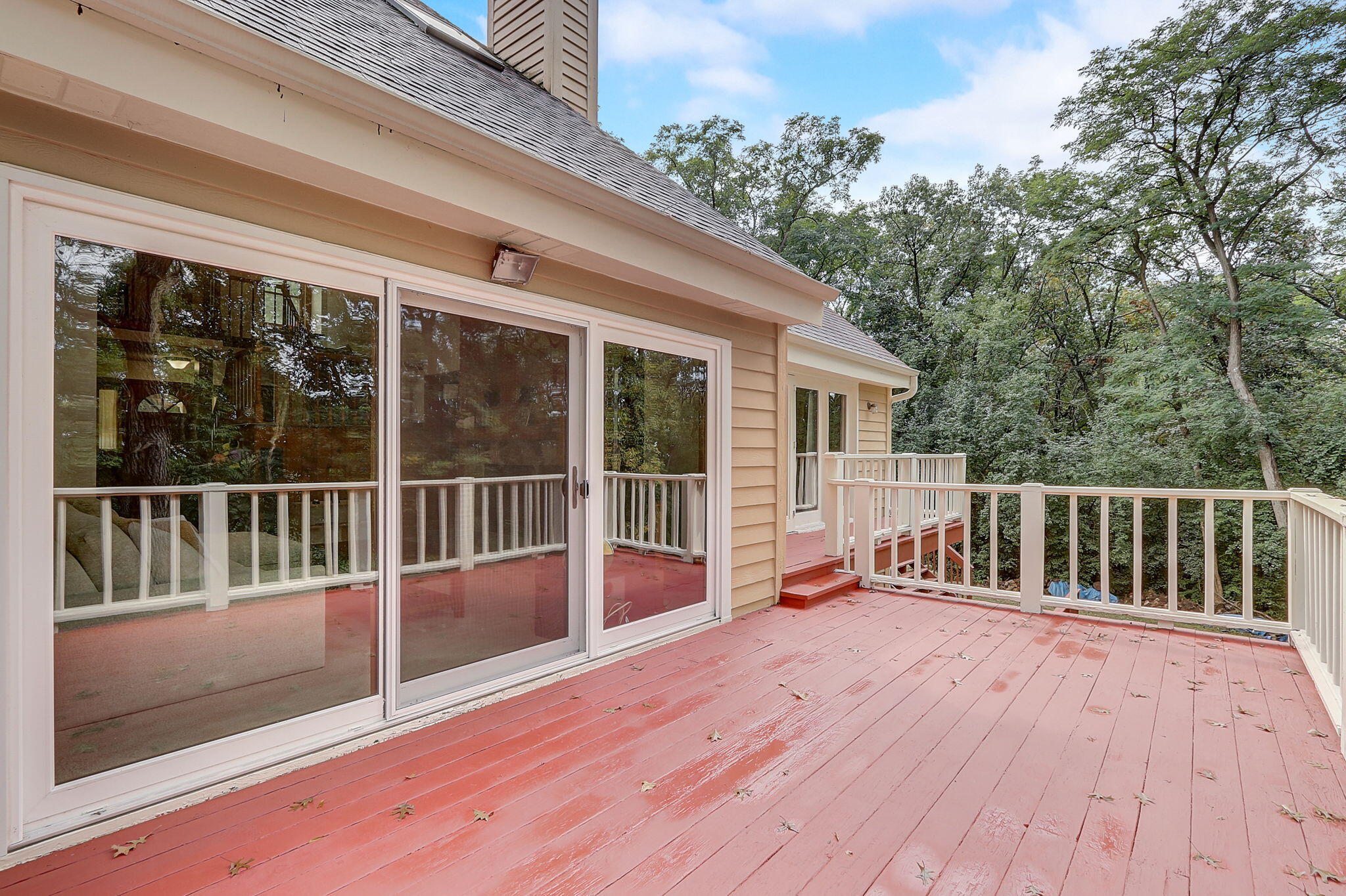 W335S9529 Red Brae Dr