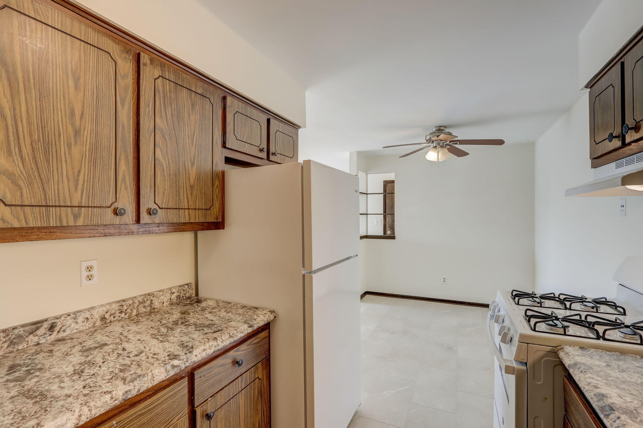 10450 W Fond du Lac Ave 10460