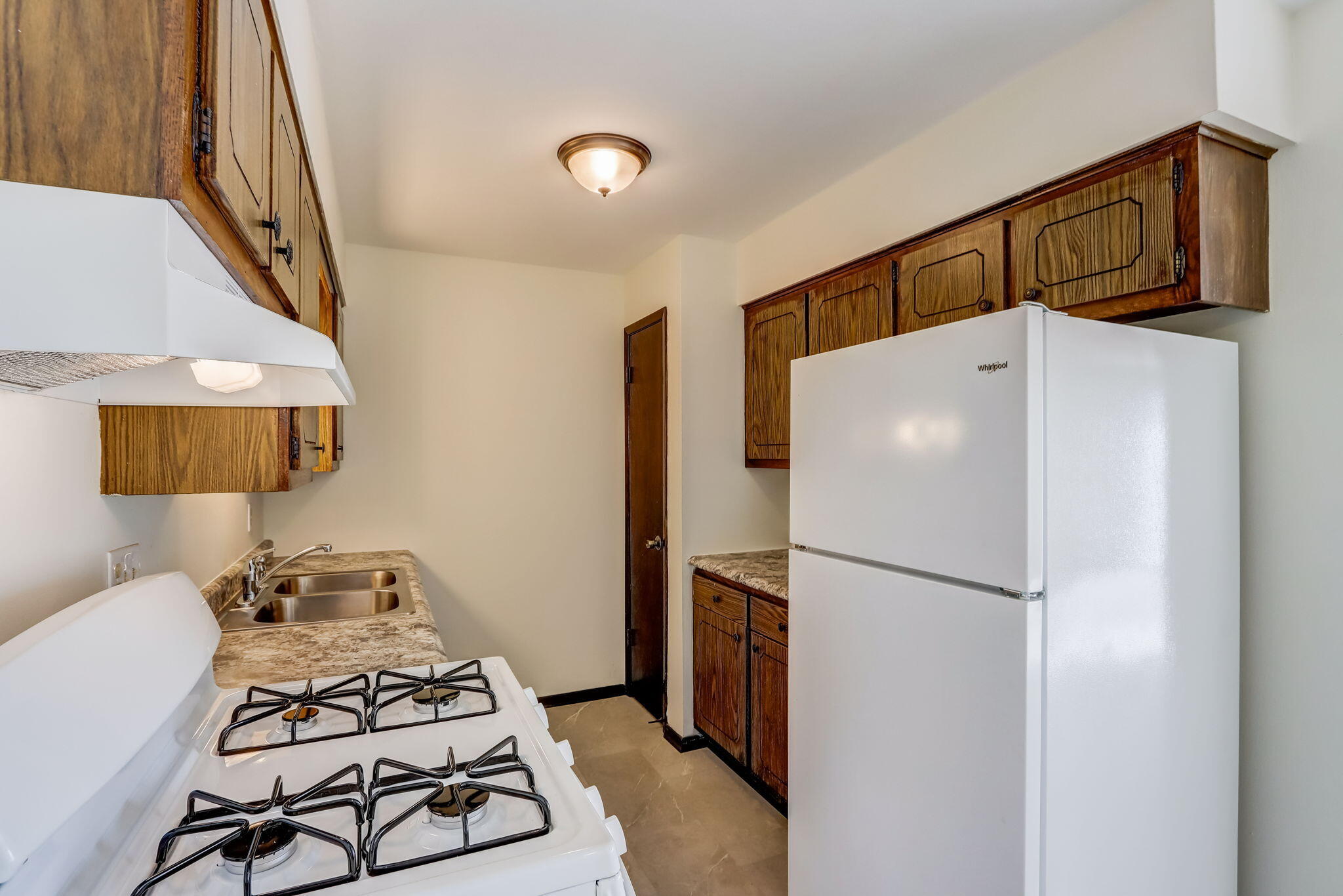 10450 W Fond du Lac Ave 10460