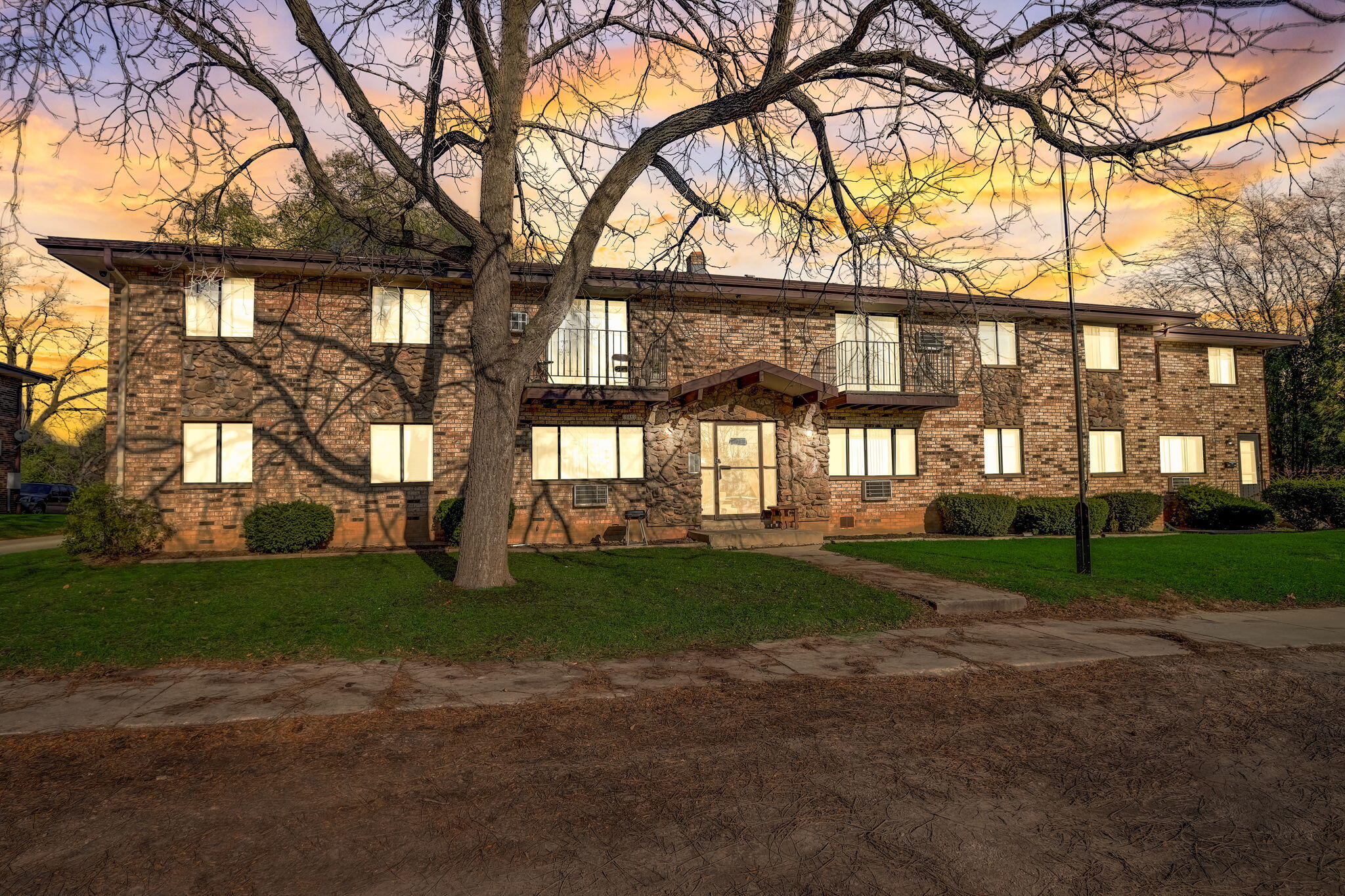 10450 W Fond du Lac Ave 10460
