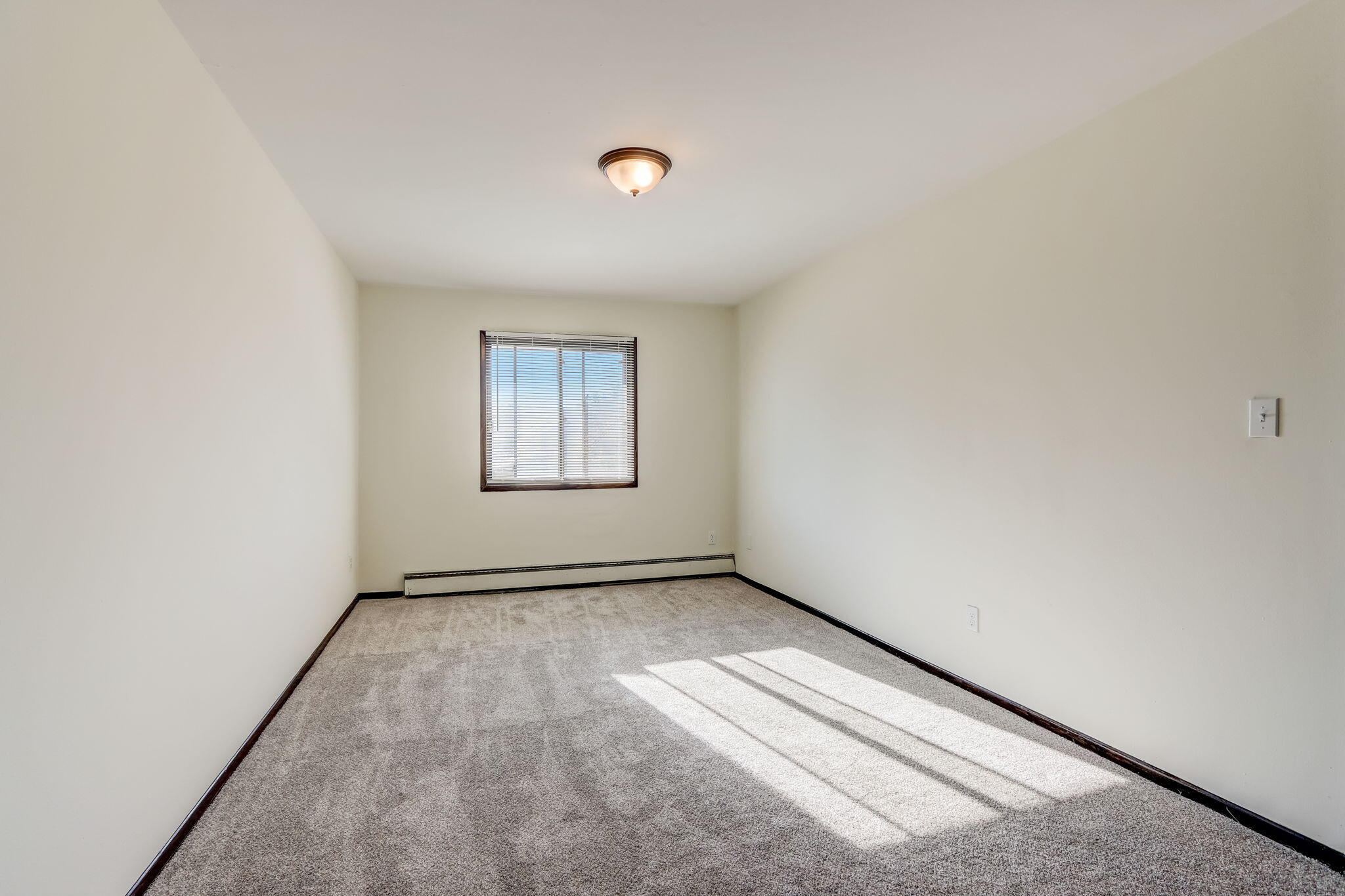 10450 W Fond du Lac Ave 10460